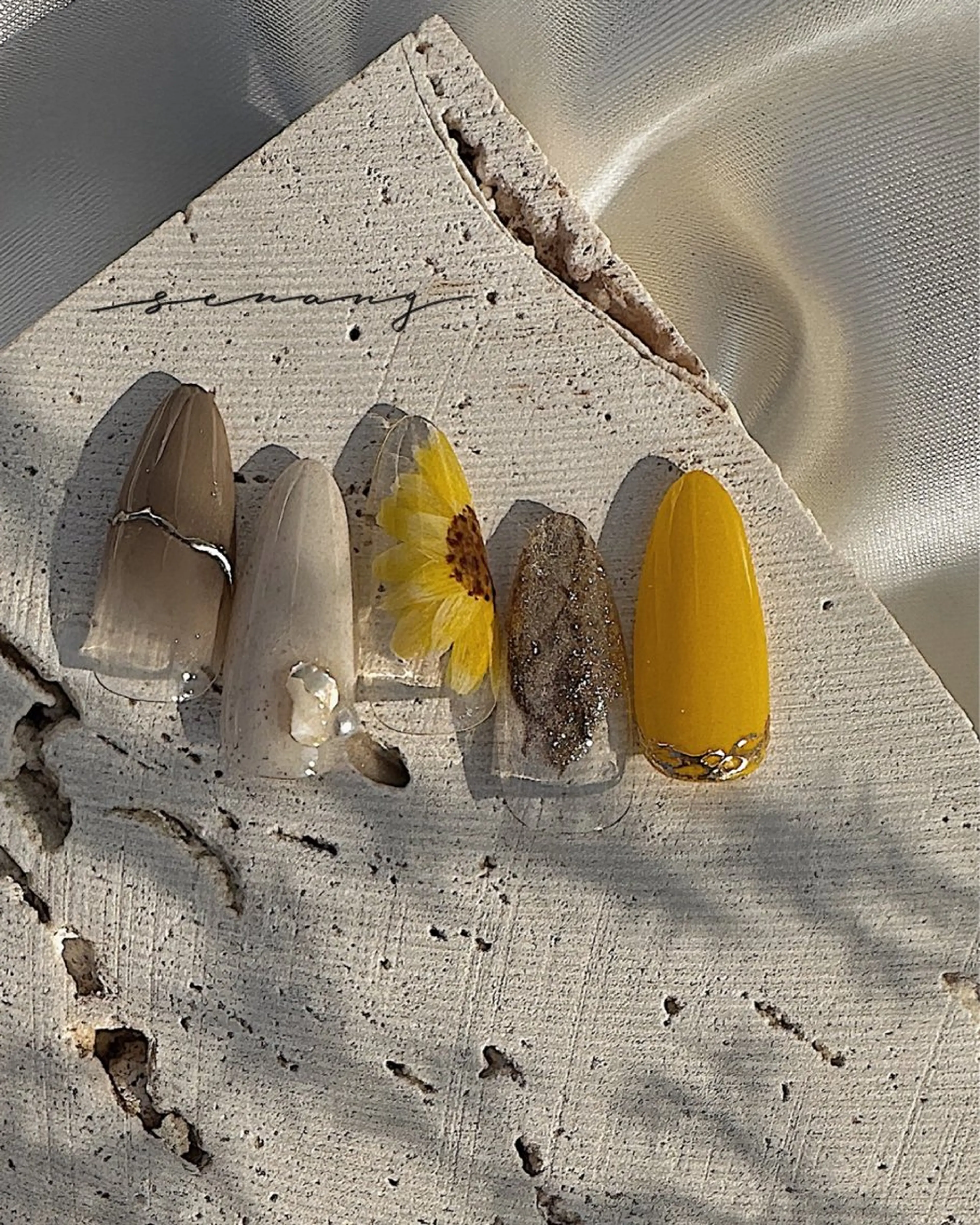 ネイル ハンドネイル senang Nail&Eyeのマツエク・マツパデザイン