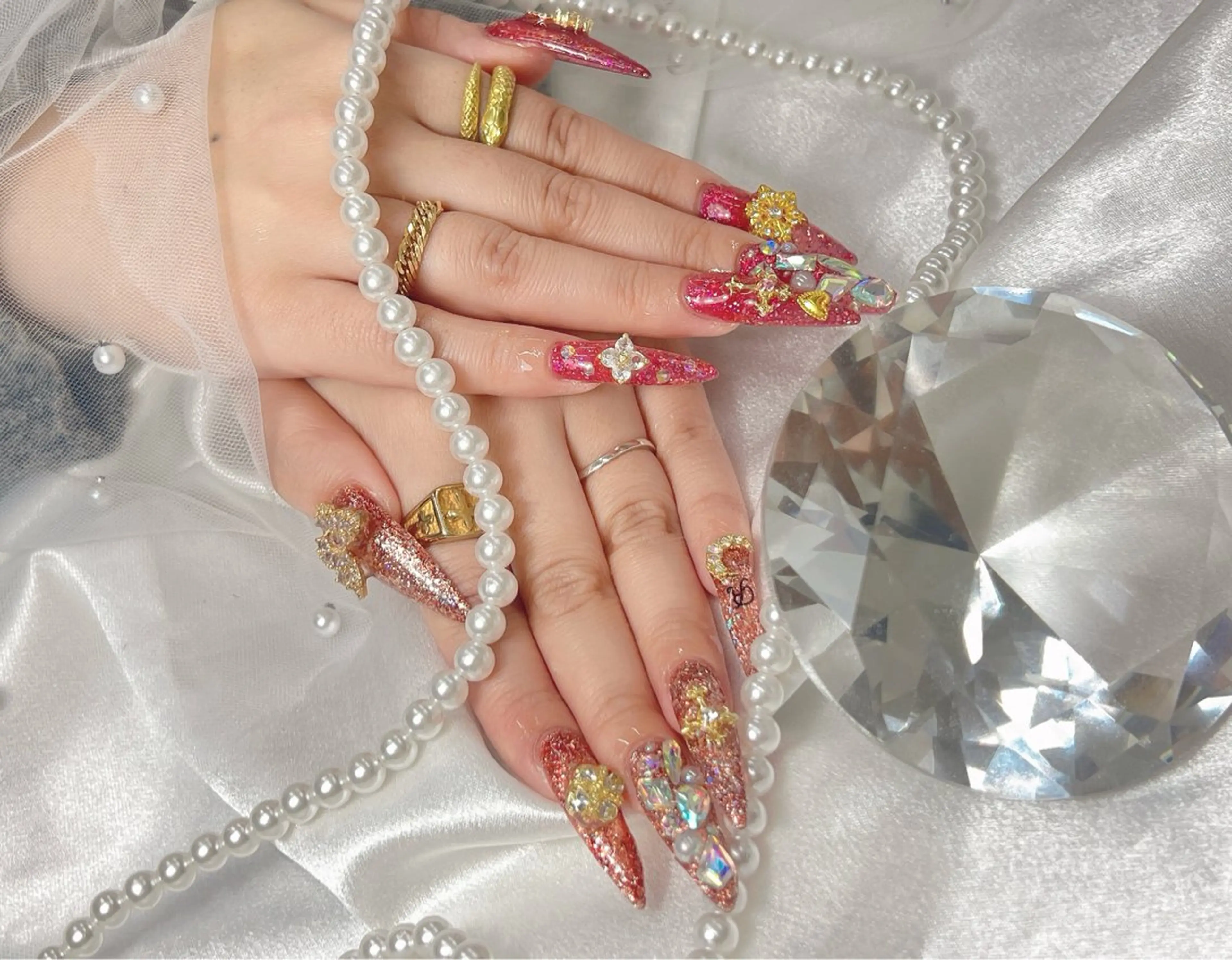ハンドネイル bijou nails　蓮のネイルデザイン