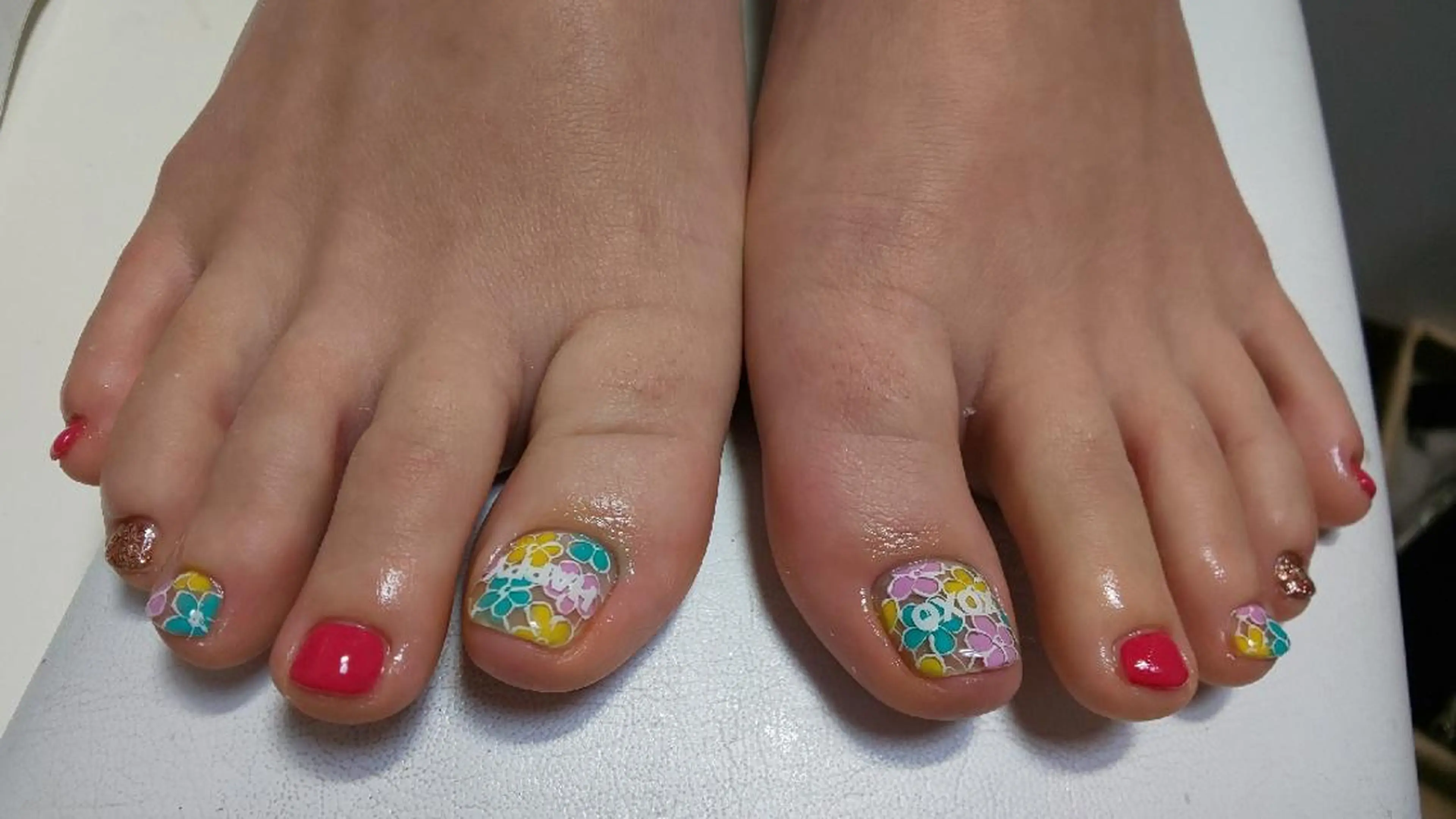 ネイル マツエク・マツパ ミディアム フットネイル nail yukkoのネイルデザイン