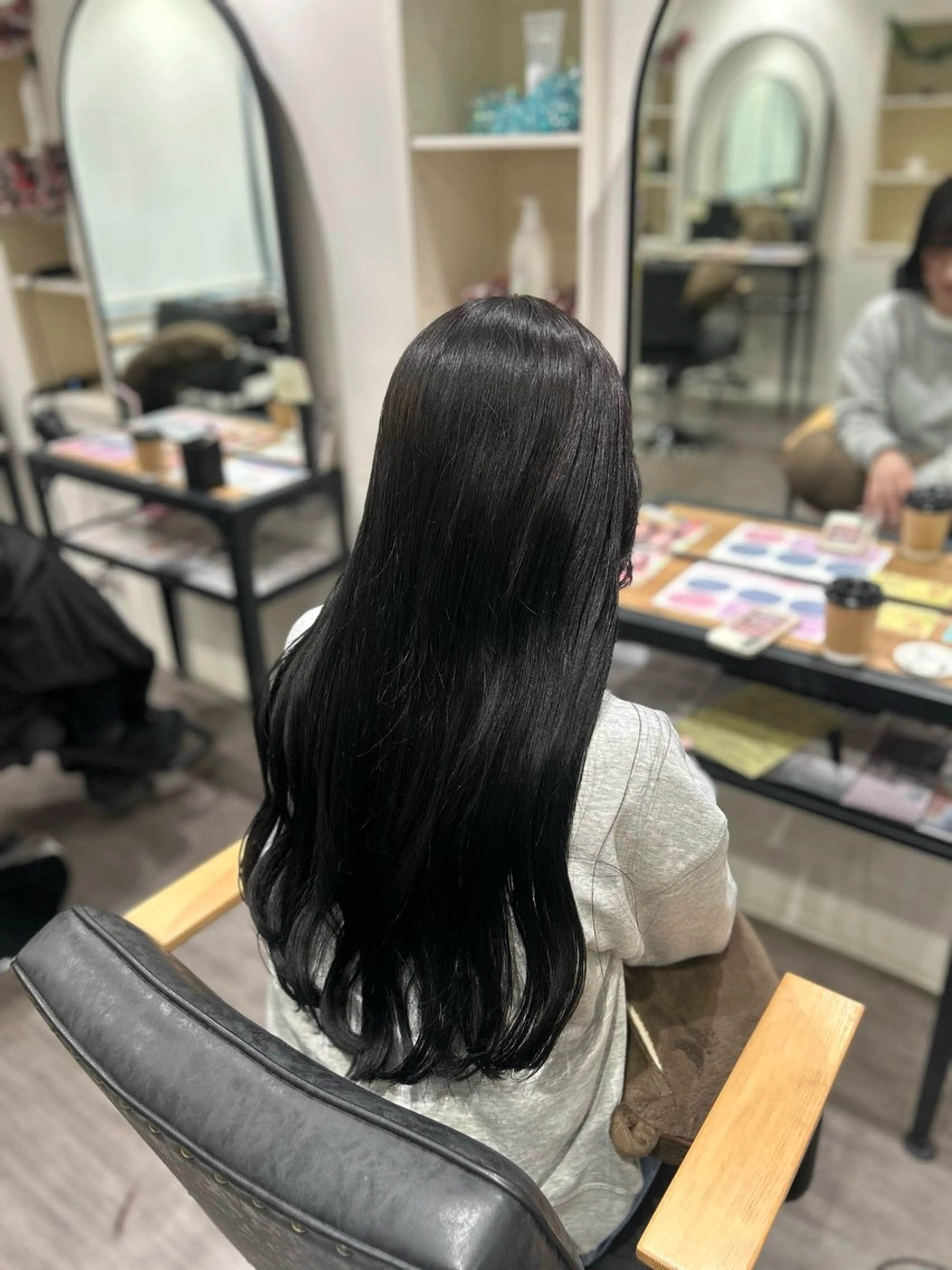 ロング カラー ヘアアレンジ 黒髪 ヘアカラー トリートメント cocotte 💟草間紫音💟のヘアスタイル