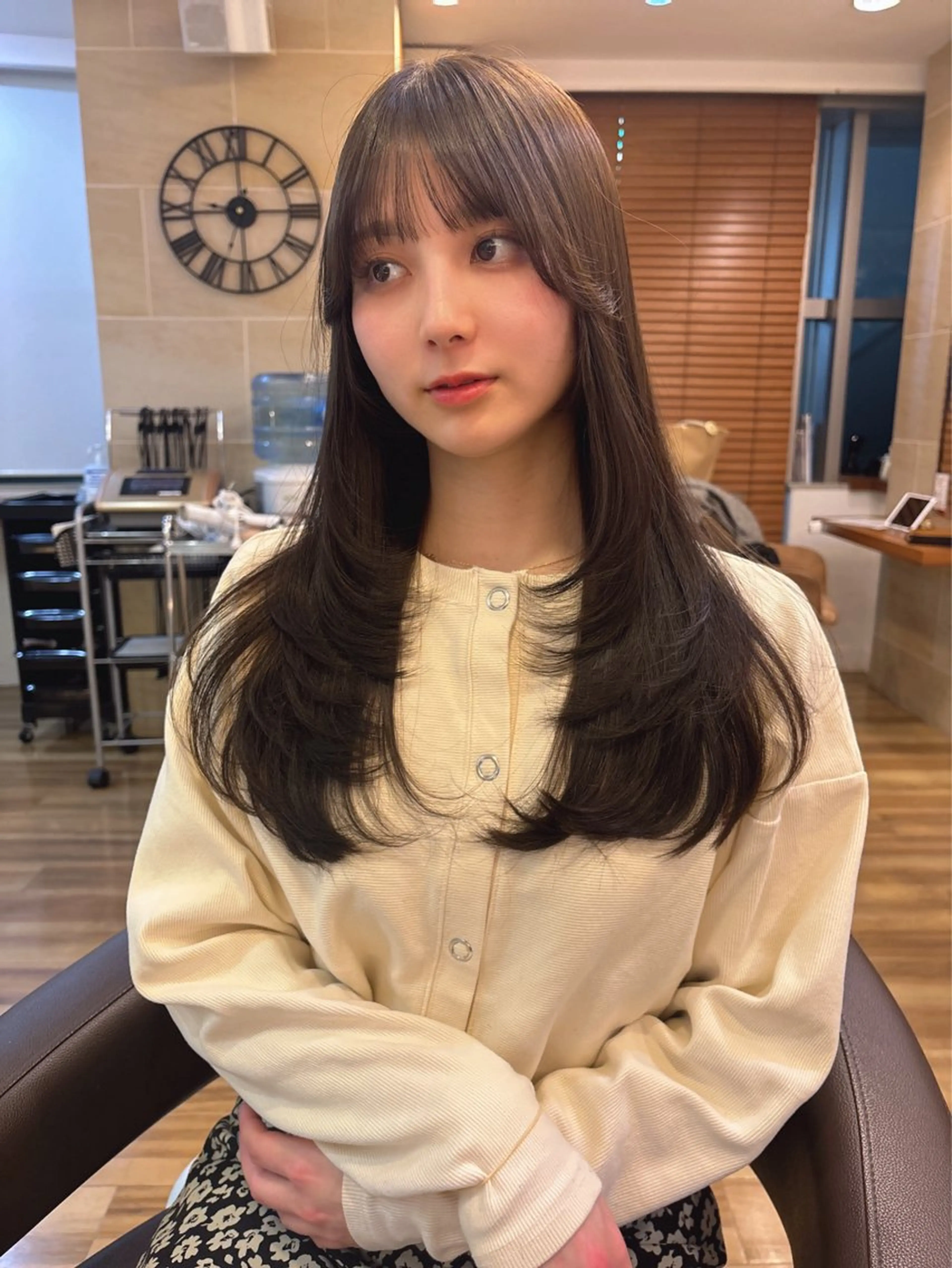 ロング カラー レイヤーカット カット ヘアカラー トリートメント レイヤーカット /透明感/千葉怜寿のヘアスタイル