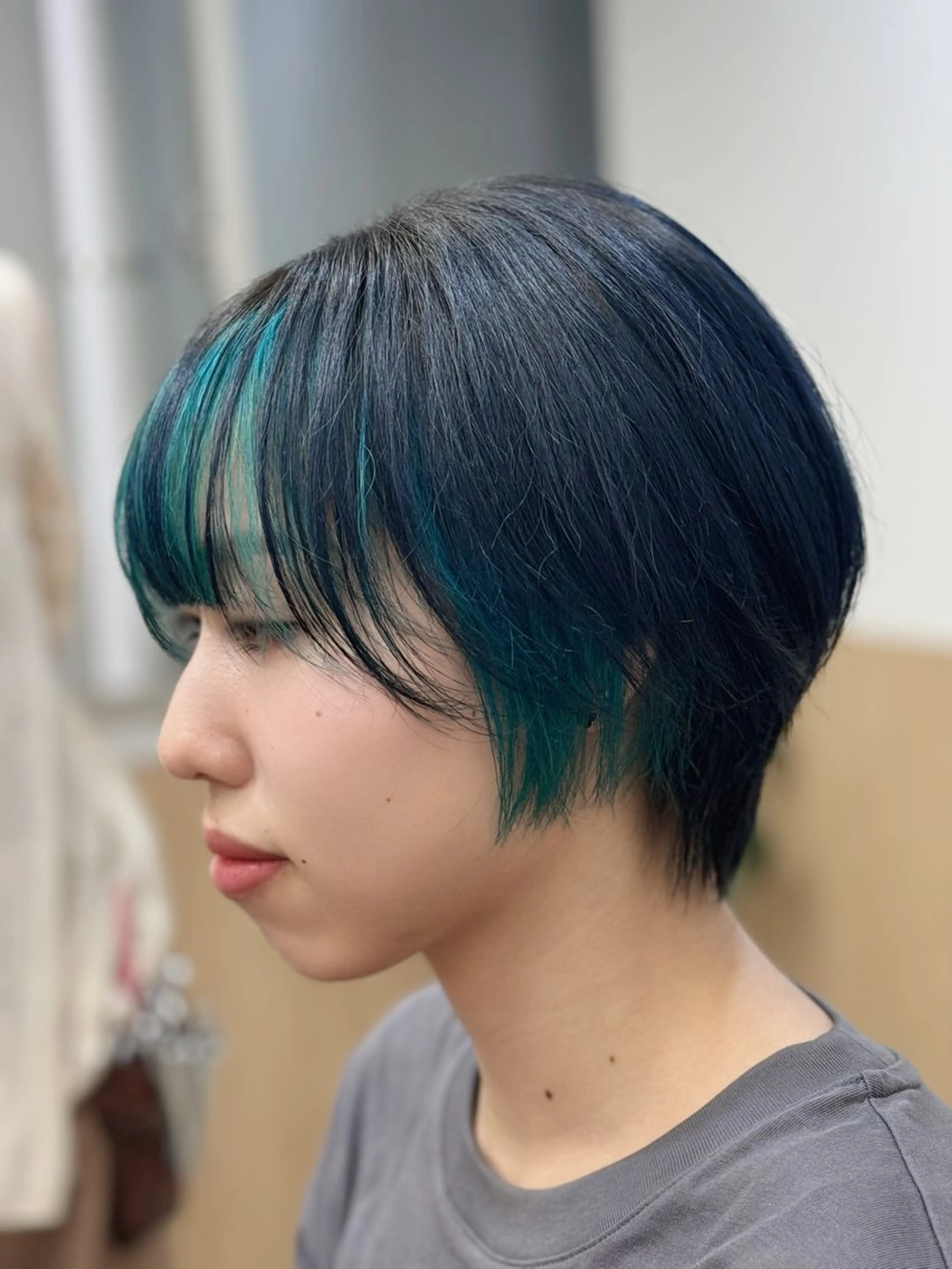 ショート カラー ブルーカラー ショートヘア ヘアカラー トリートメント 縮毛矯正/艶カラー /髪質改善/せいぎのヘアスタイル