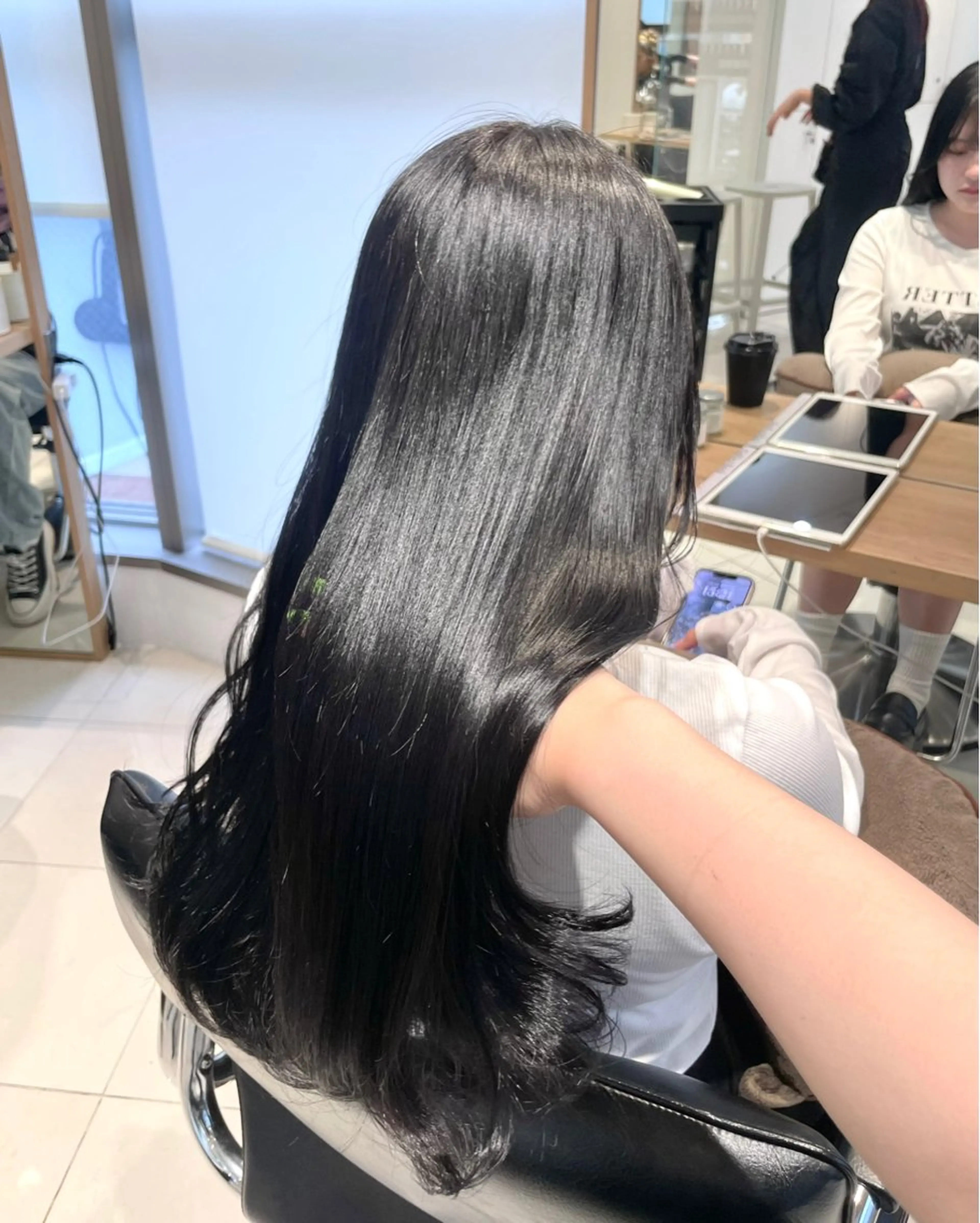 ロング カラー 黒髪 ヘアカラー トリートメント ツヤ髪/韓国ヘア 💎Nokaのヘアスタイル