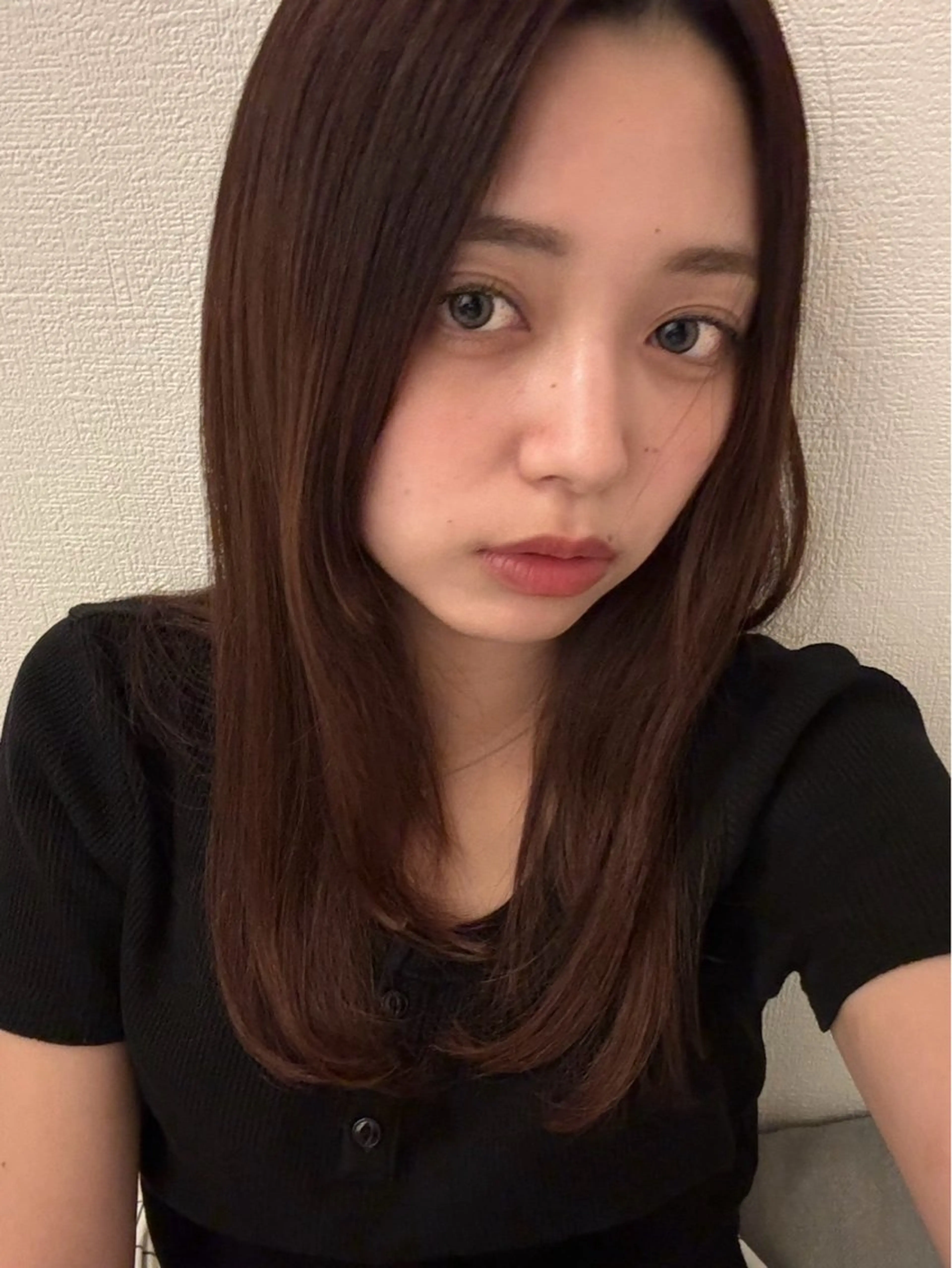 セミロング 安達 萌花のヘアスタイル