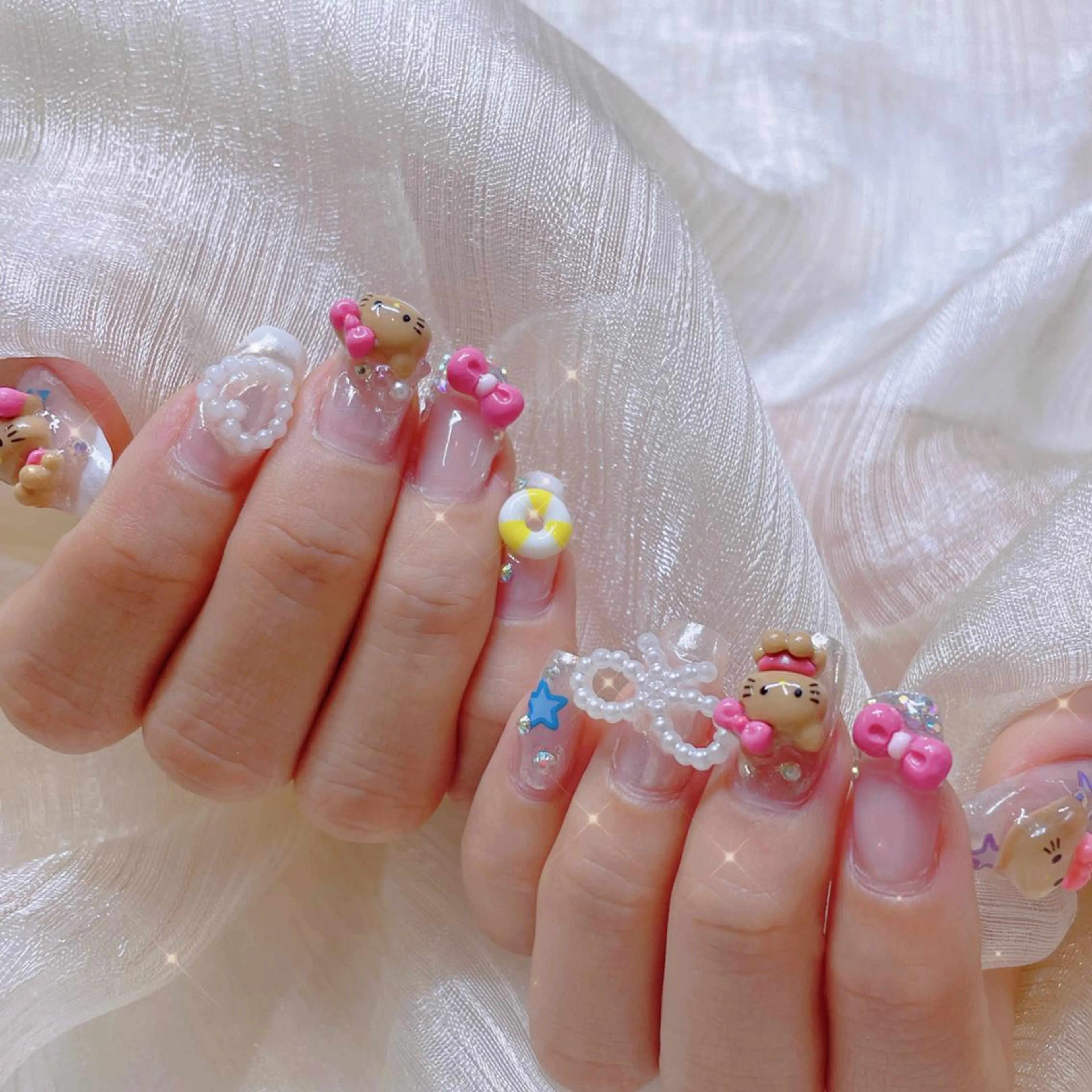 ネイル ハンドネイル queens nailsalonのネイルデザイン