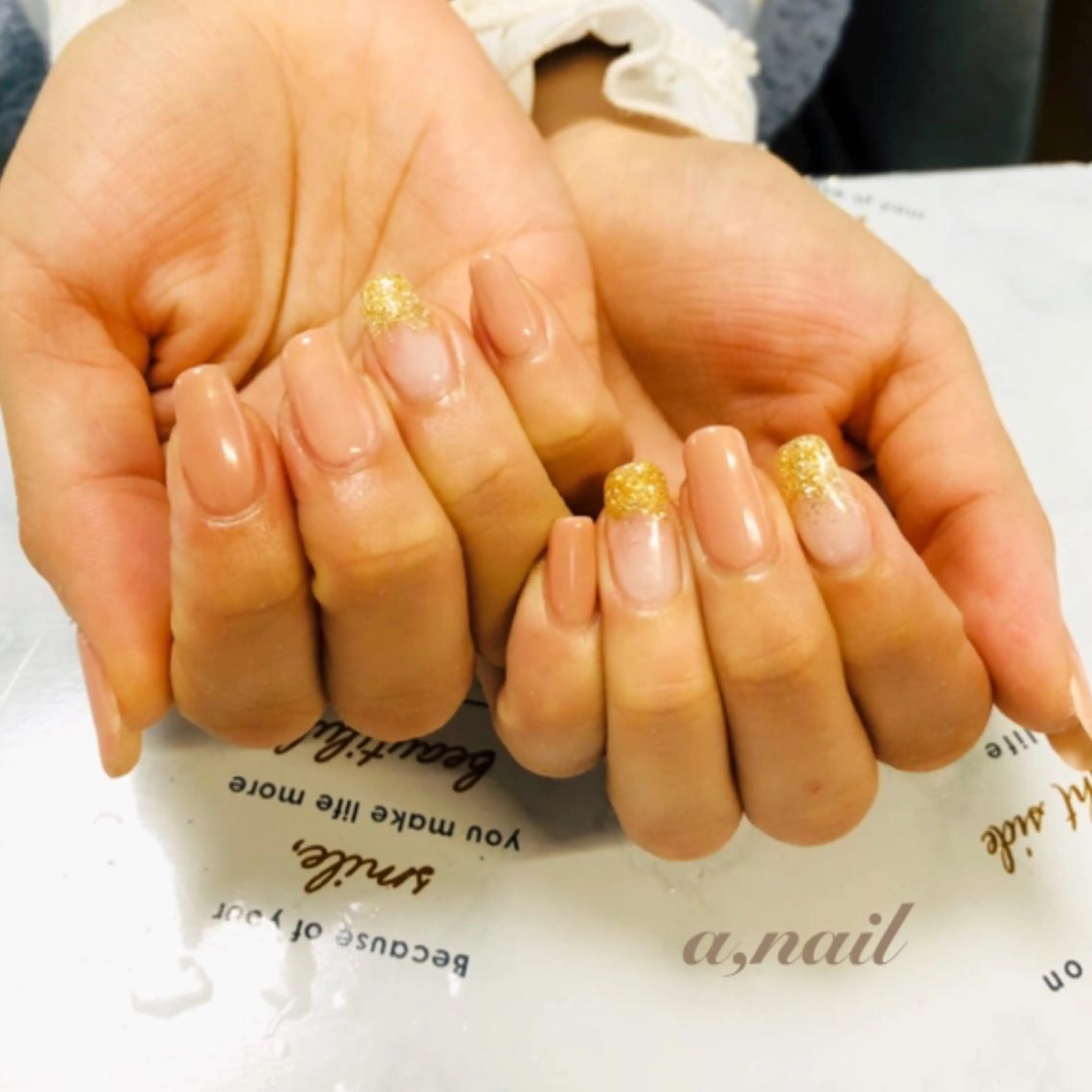 ネイル フットネイル ジェルネイル グラデーション ワンカラーネイル シンプルネイル ハンドネイル ネイルサロン エーネイルのネイルデザイン