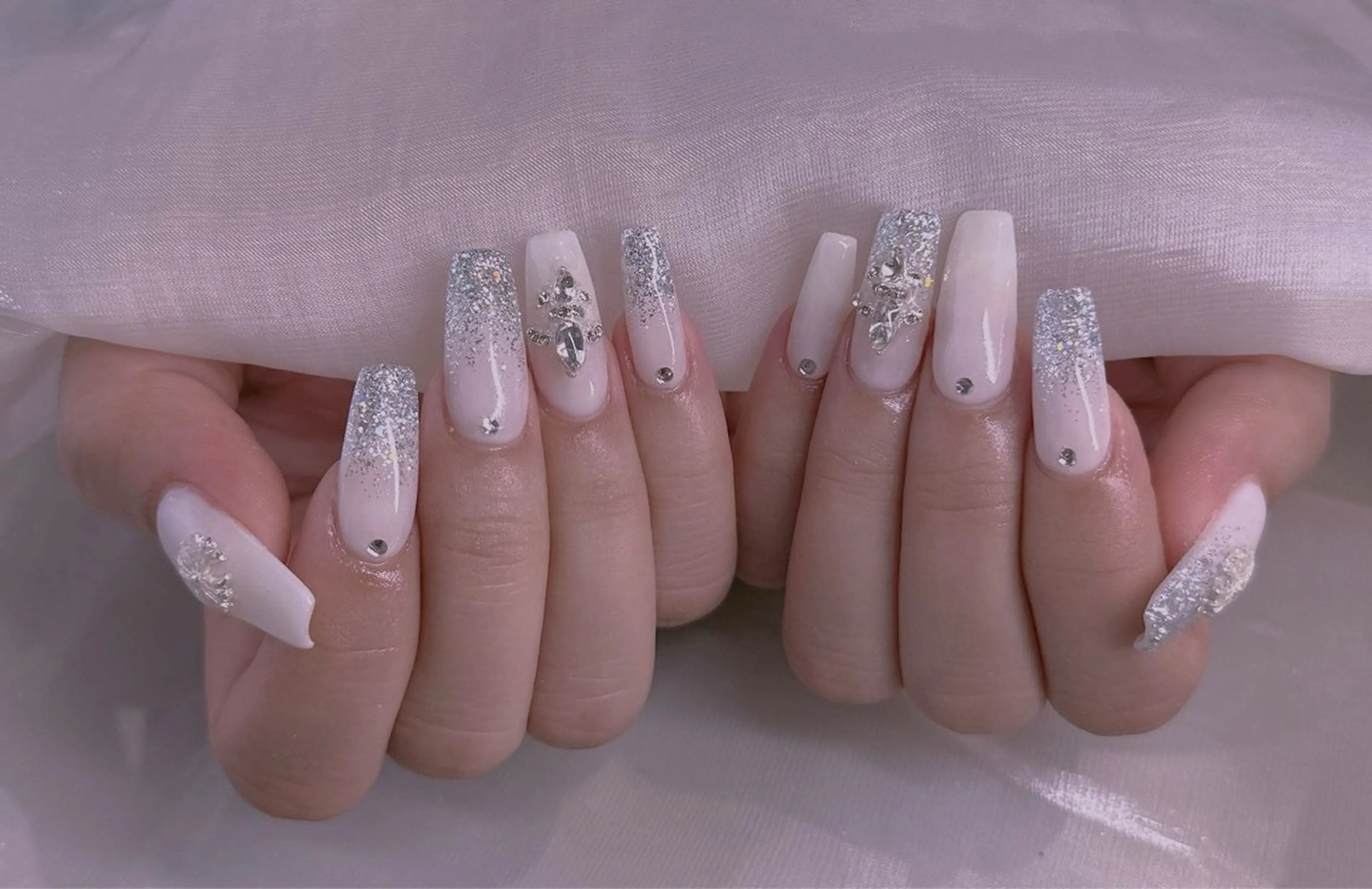 ネイル ハンドネイル 長さだし専門店 M2　rikaのネイルデザイン