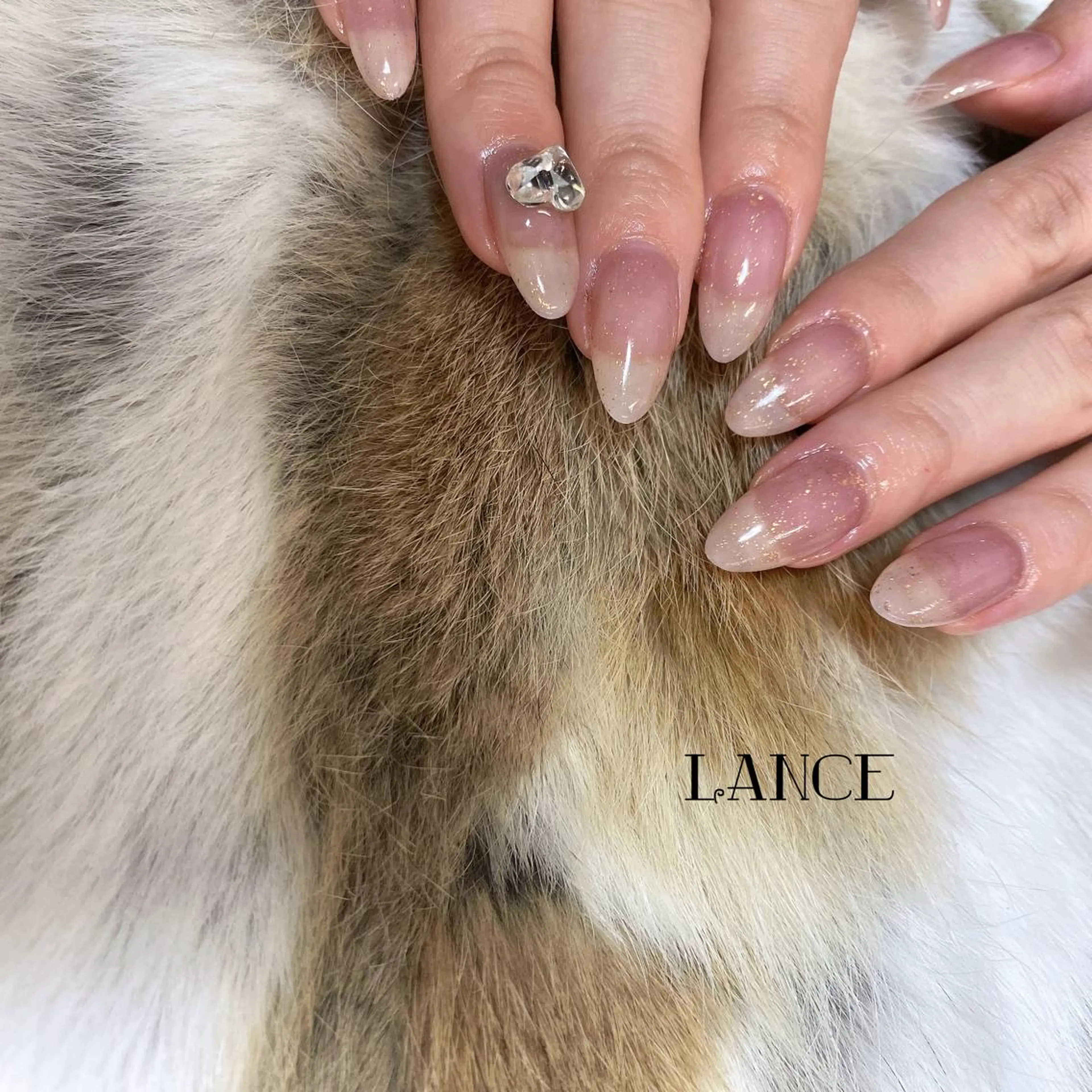 ミディアム Lance nailのネイルデザイン