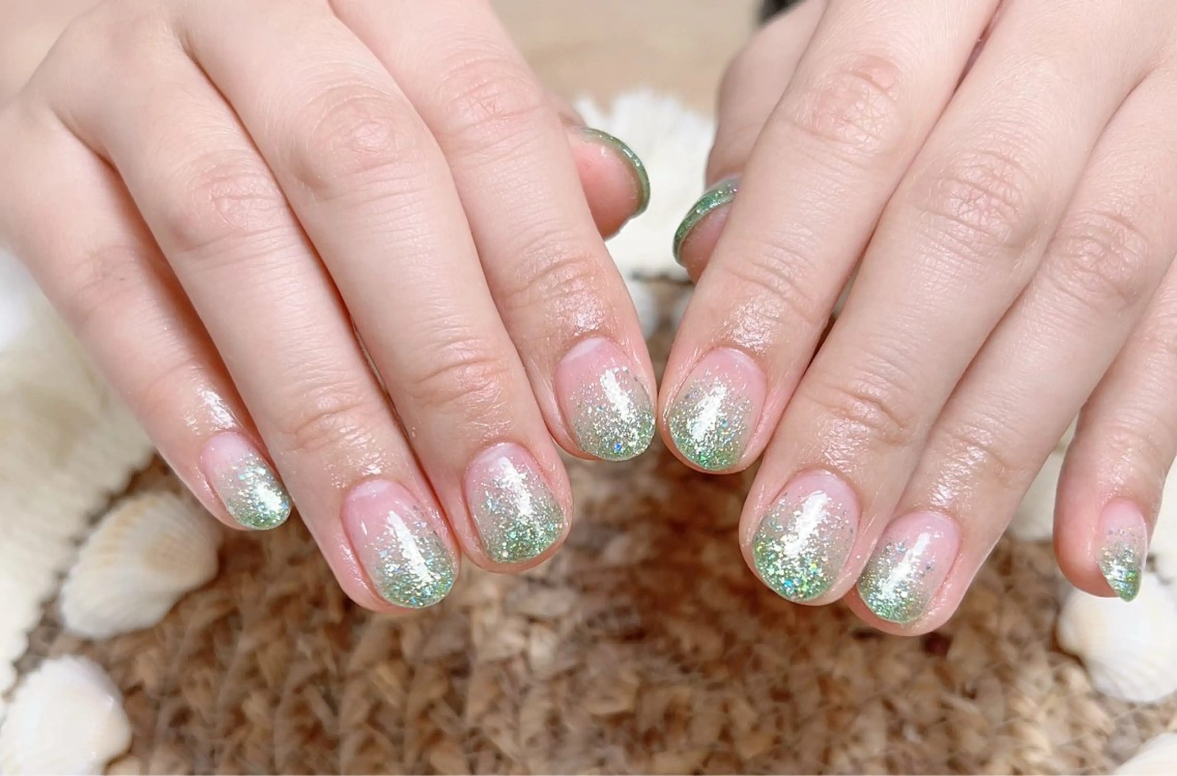 ネイル グラデーション Floria KANAのネイルデザイン