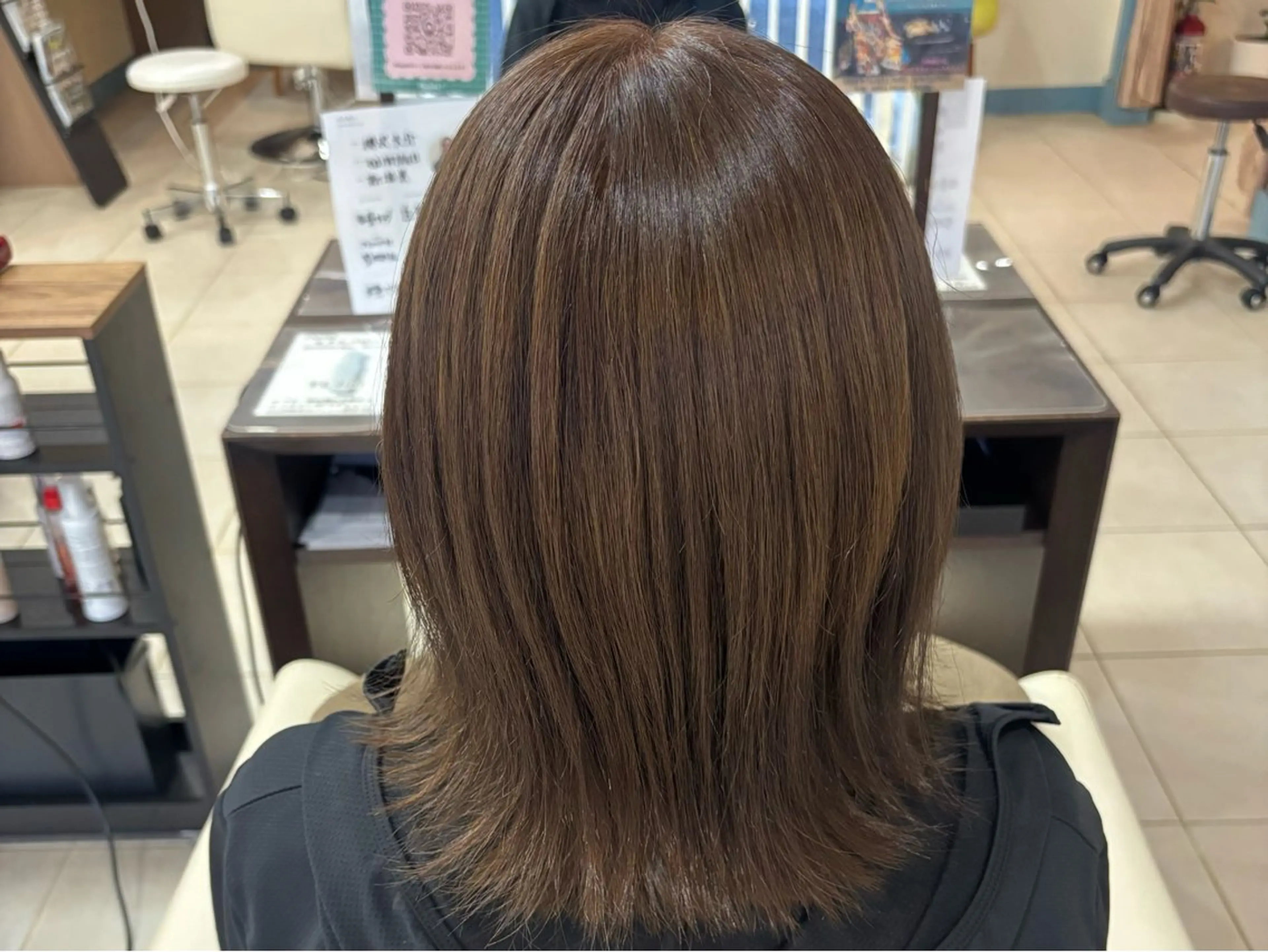 ミディアム ヘアカラー 酒井 千遙のヘアスタイル