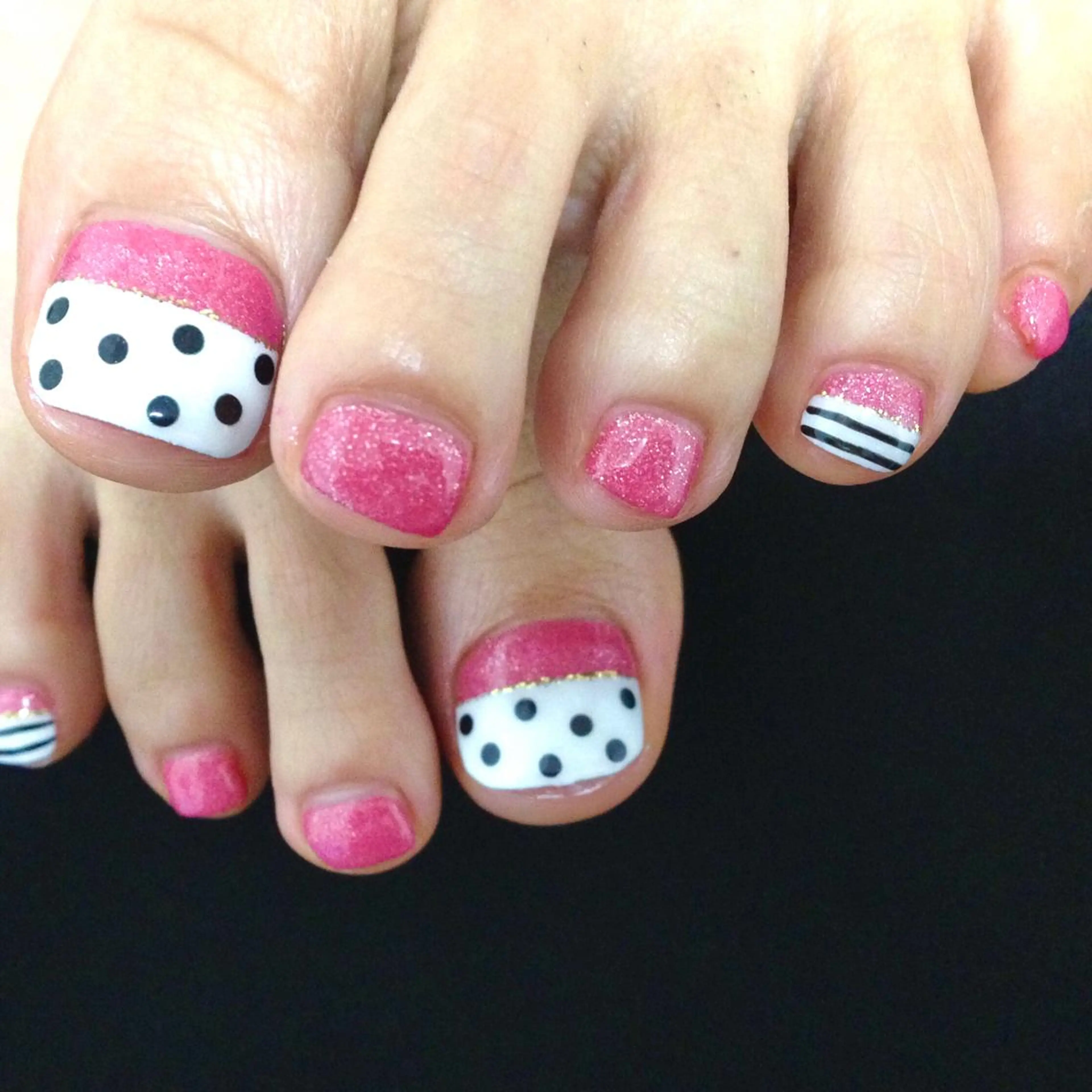 ネイル ボーダー ドット フットネイル ピンク フットネイル ステラ marikominoのネイルデザイン