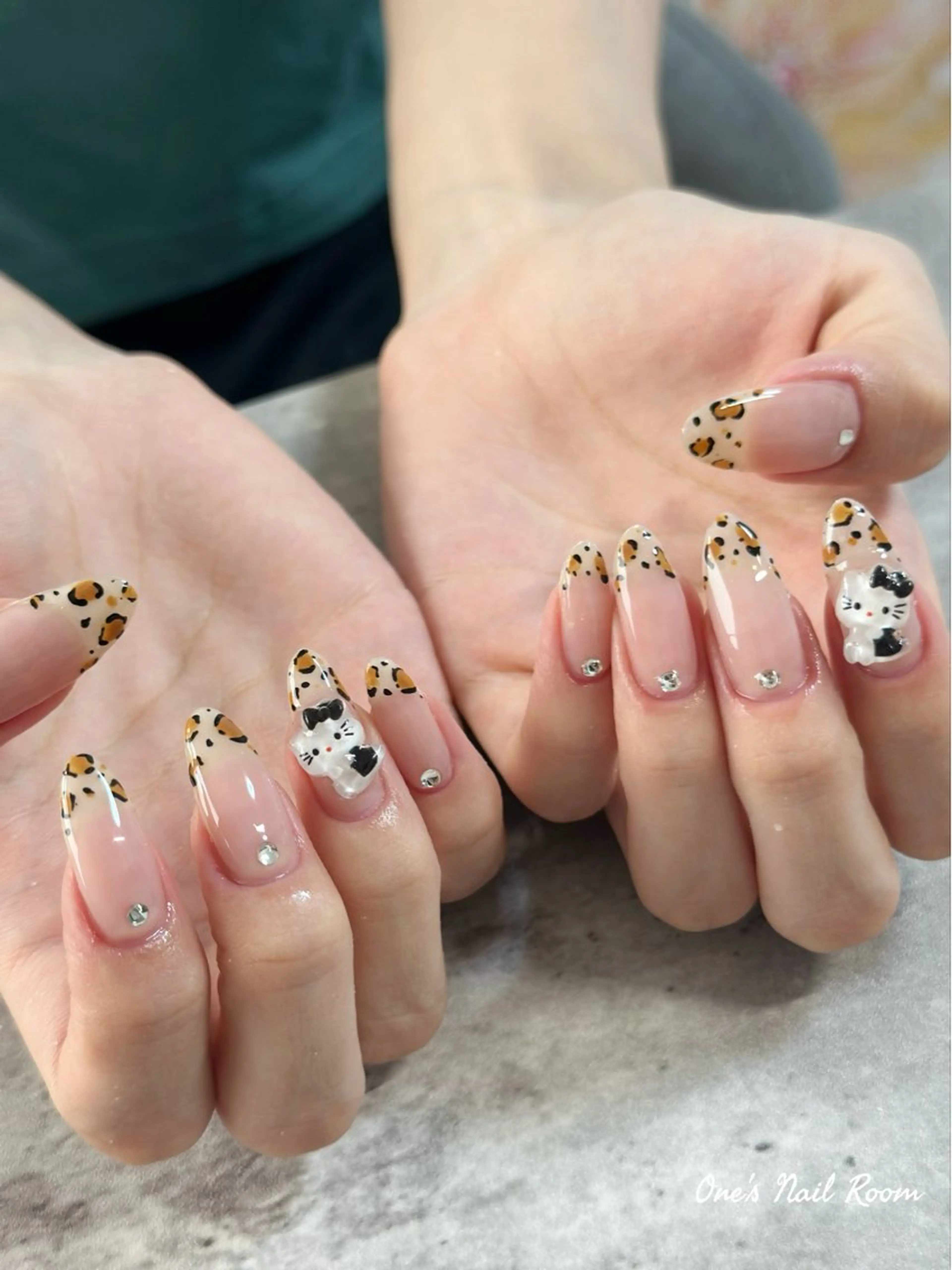 ネイル ハンドネイル One's Nail Roomのネイルデザイン