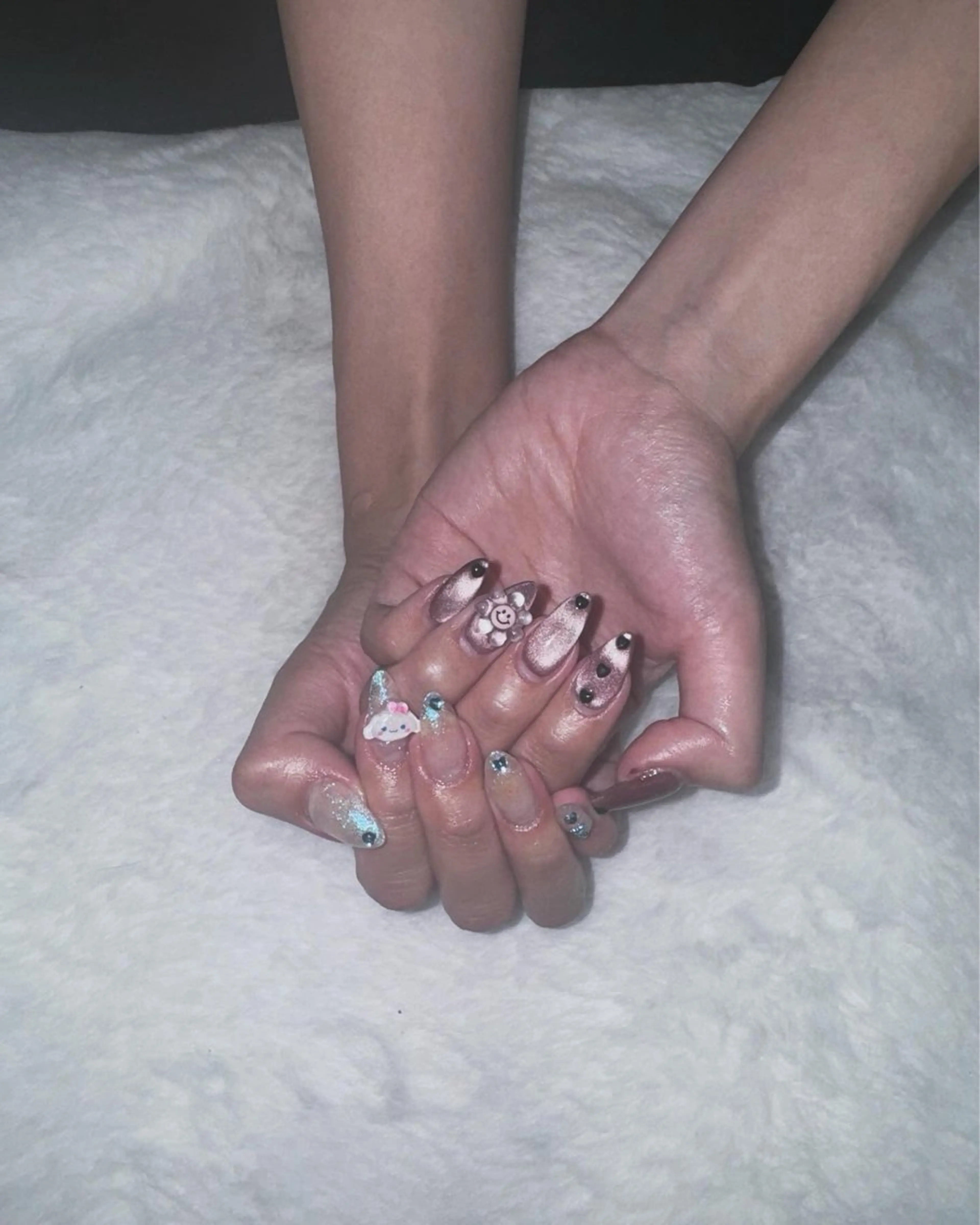 ネイル グラデーション マグネットネイル on nail 尾張旭三郷店のネイルデザイン