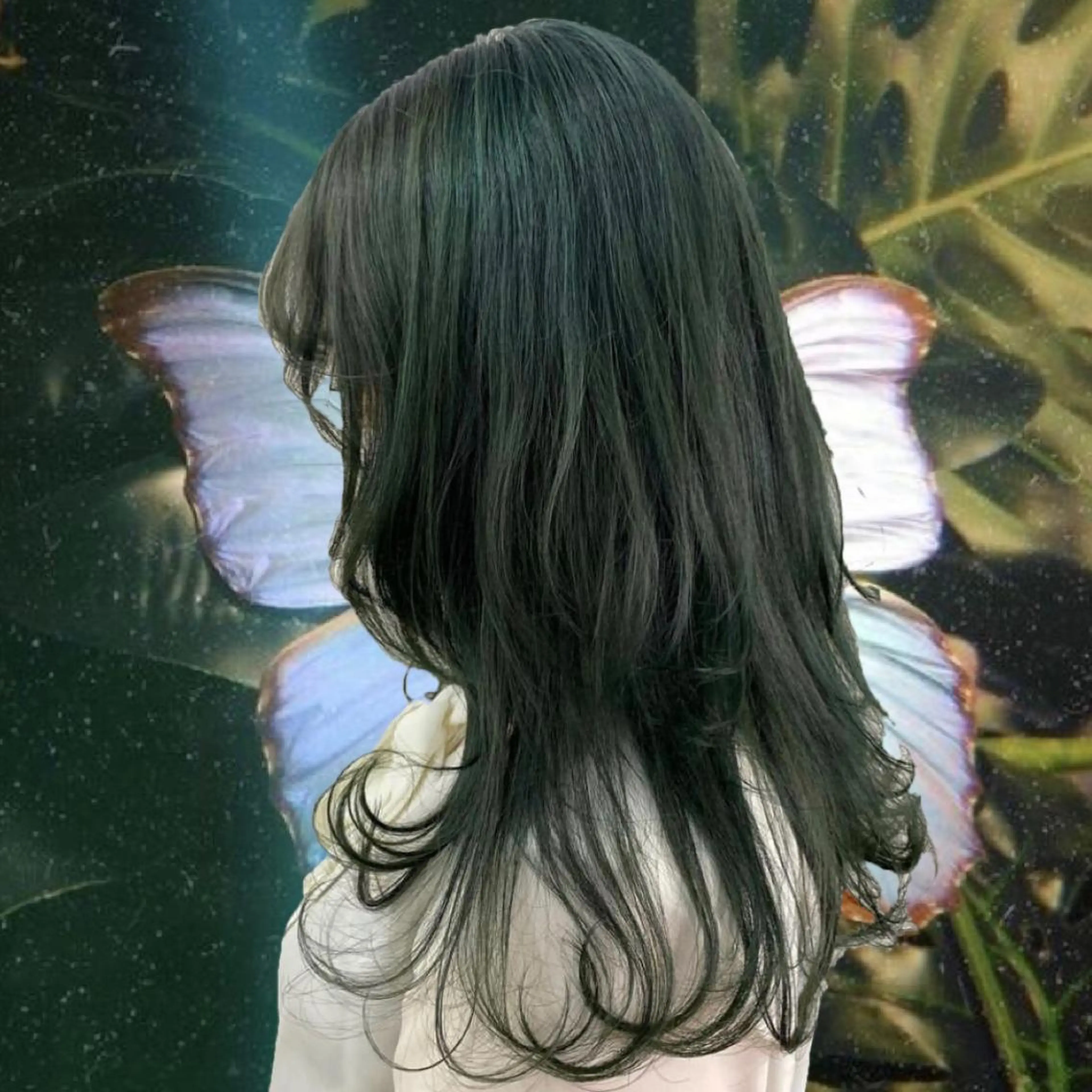 カラー MANAMI 🥀ウルフカットのヘアスタイル