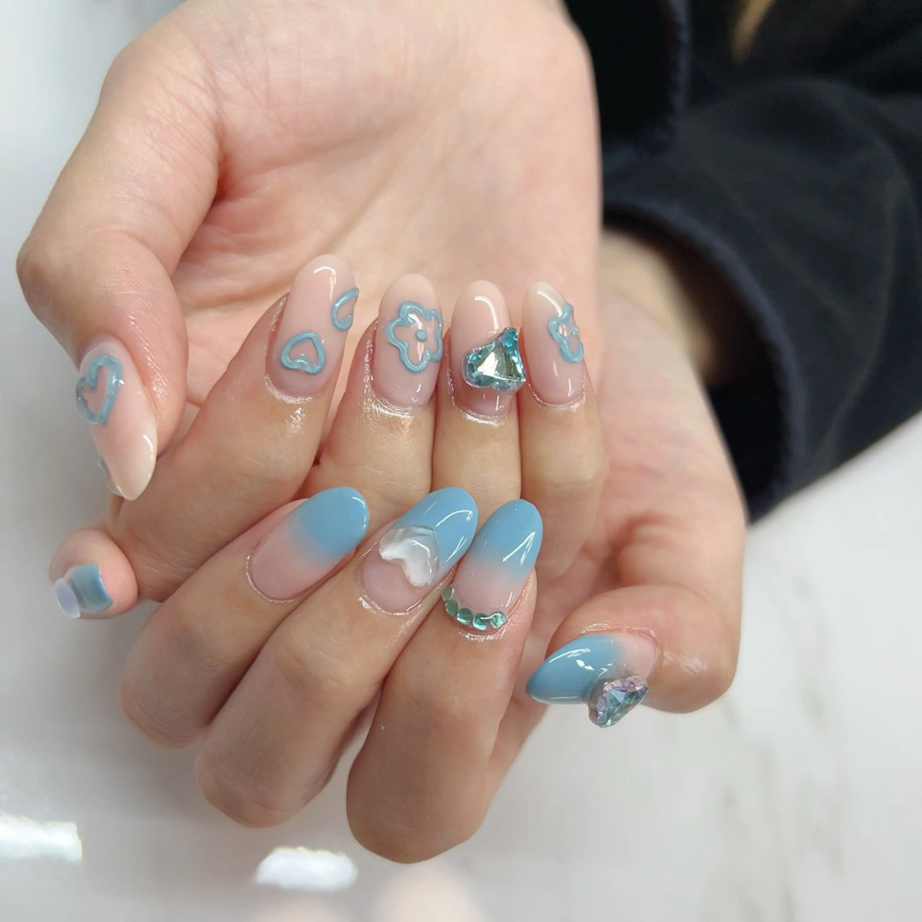 ネイル 成人式 フレンチネイル ジェルネイル グラデーション マグネットネイル Rika Nail ellaのネイルデザイン