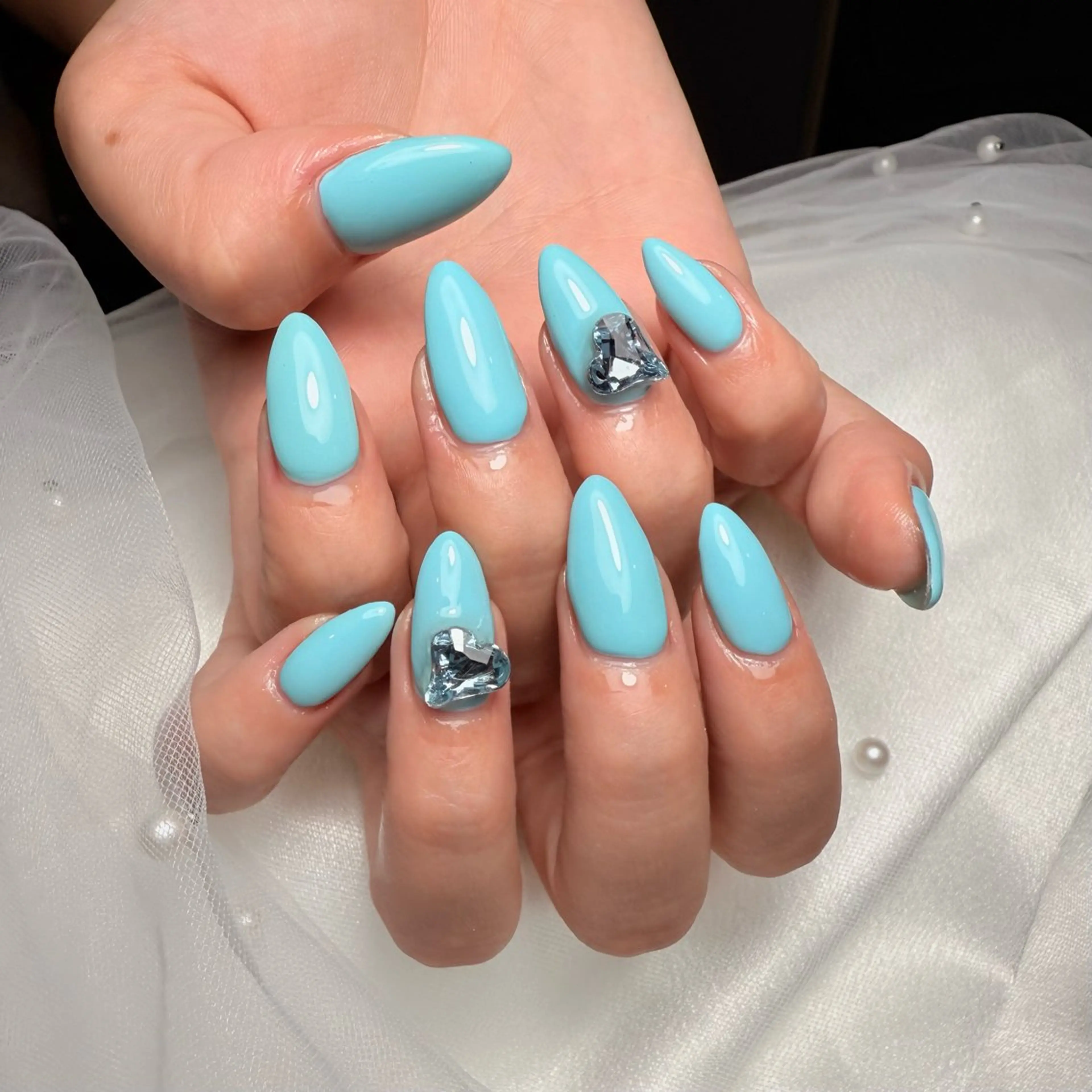 ネイル ブルー ハート 韓国ネイル ロングネイル ワンカラーネイル ハンドネイル 🌹Belle Nail🌹のネイルデザイン