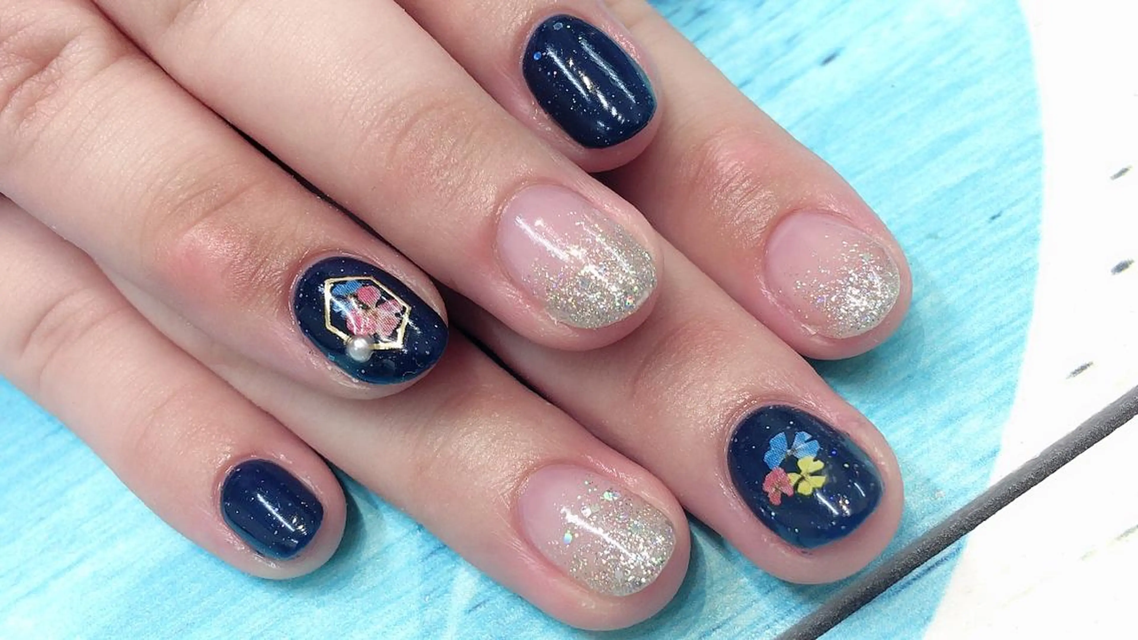 ネイル Blushオーナー Shiinaのネイルデザイン