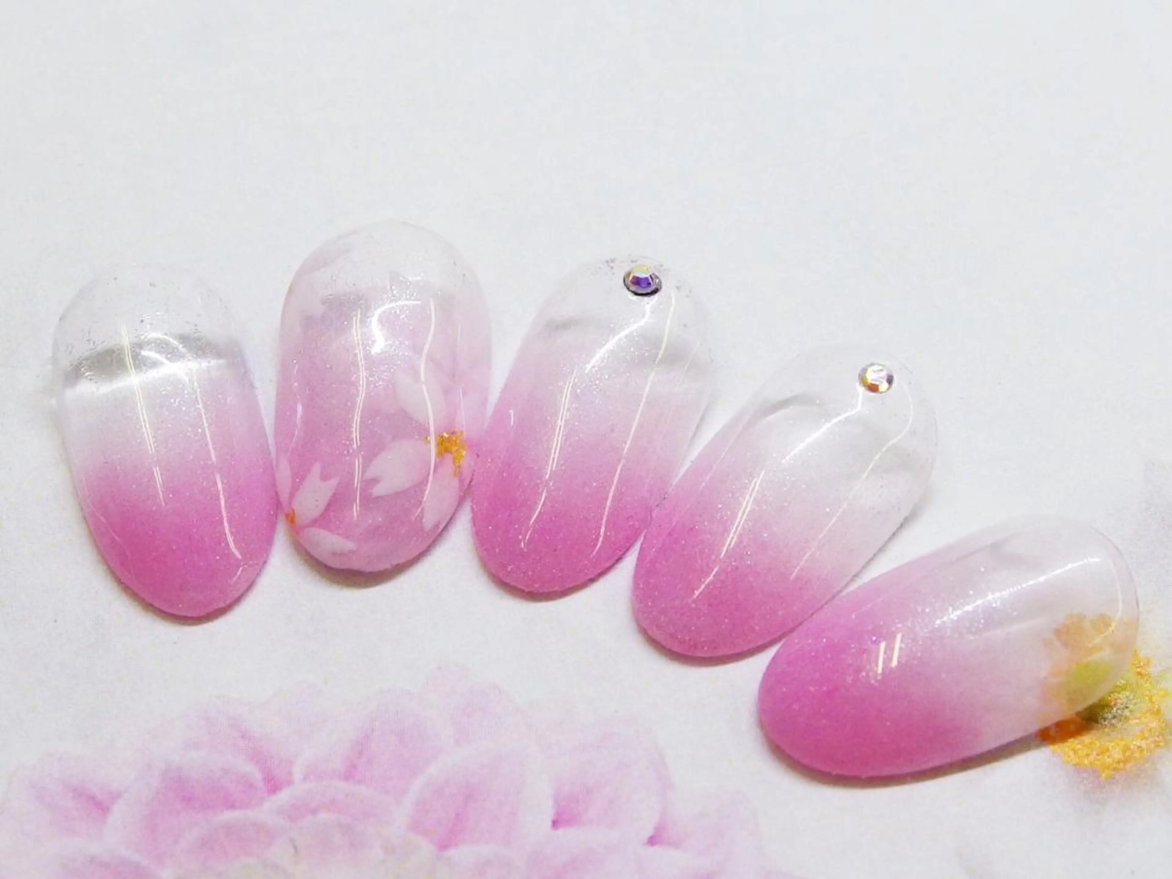 ネイル 桜ネイル 春ネイル ティーエヌ 金山駅東口店のネイルデザイン