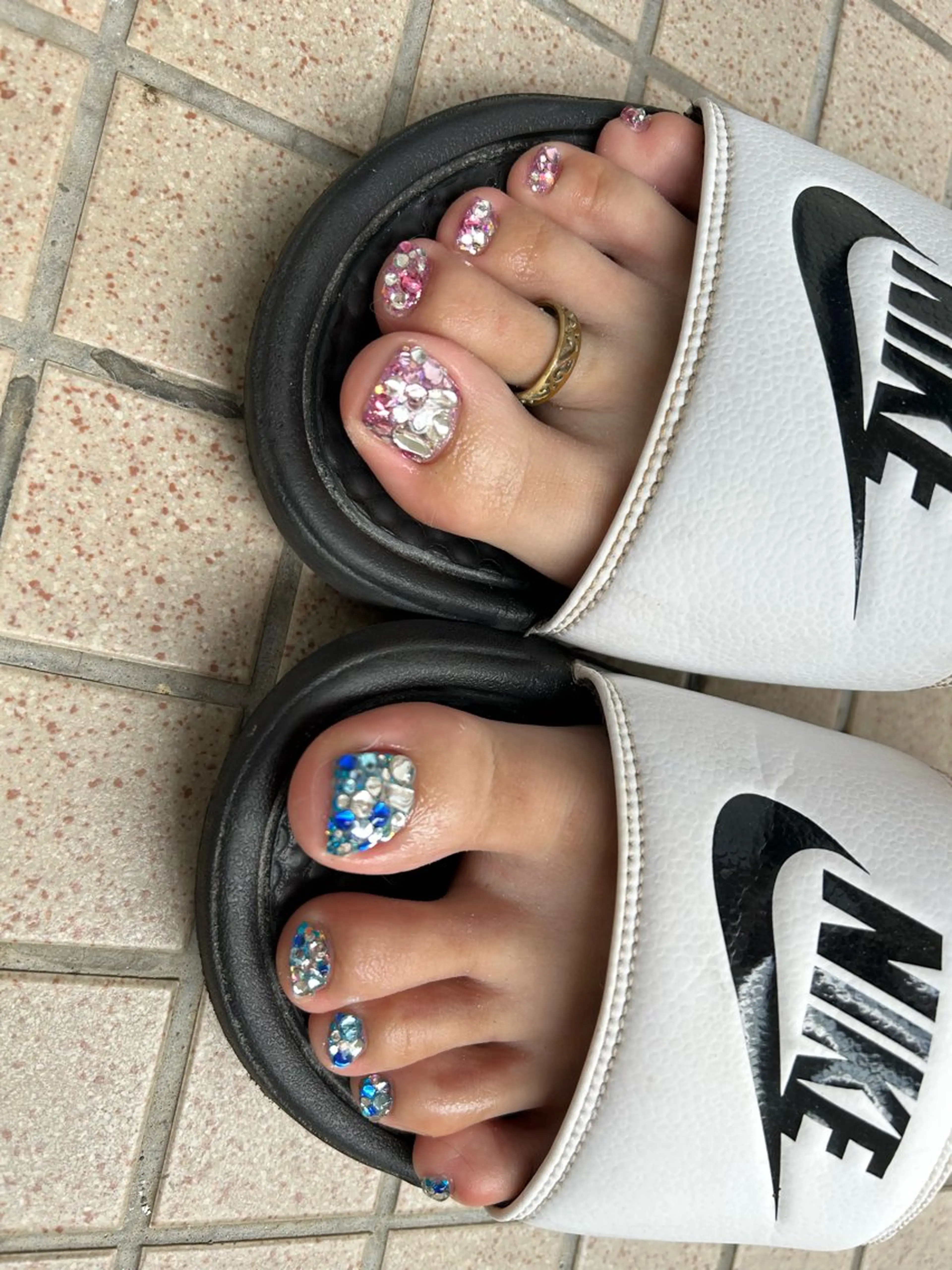 ショート ネイル ハンドネイル フットネイル ✴︎ Delightのネイルデザイン