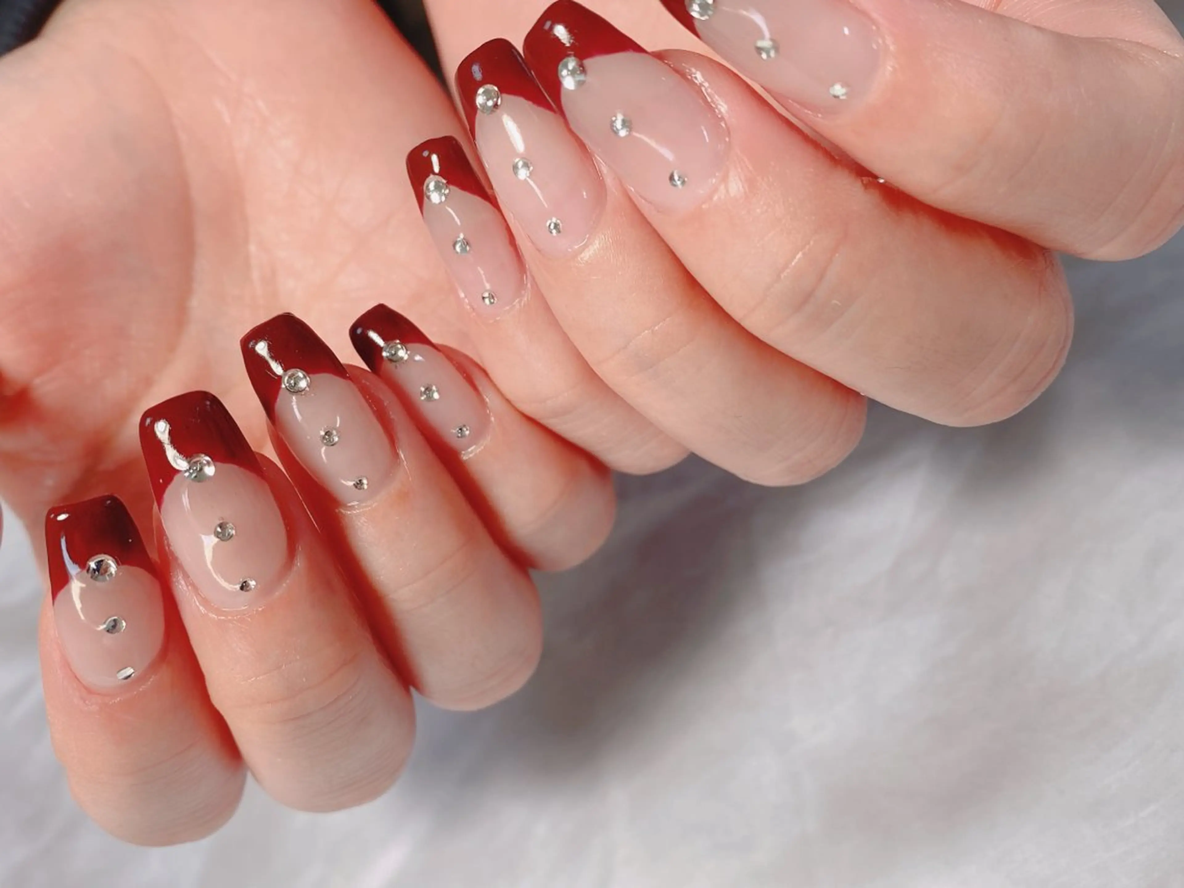 ネイル ボルドー フレンチネイル 大人キレイ 𝑁𝑖𝑥𝑖𝑠のネイルデザイン