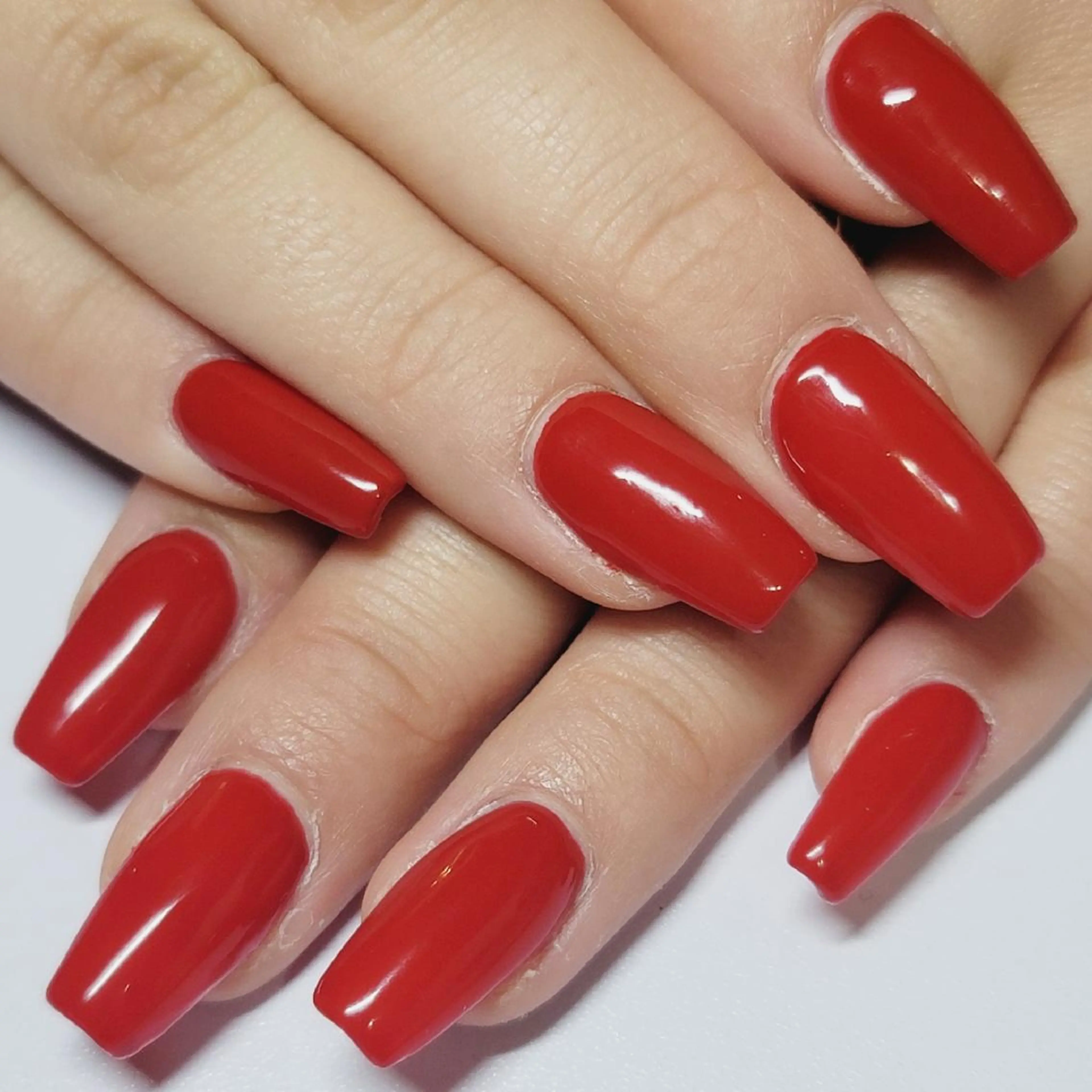 ネイル ワンカラーネイル 赤色 ハンドネイル よしだ ひろきのネイルデザイン