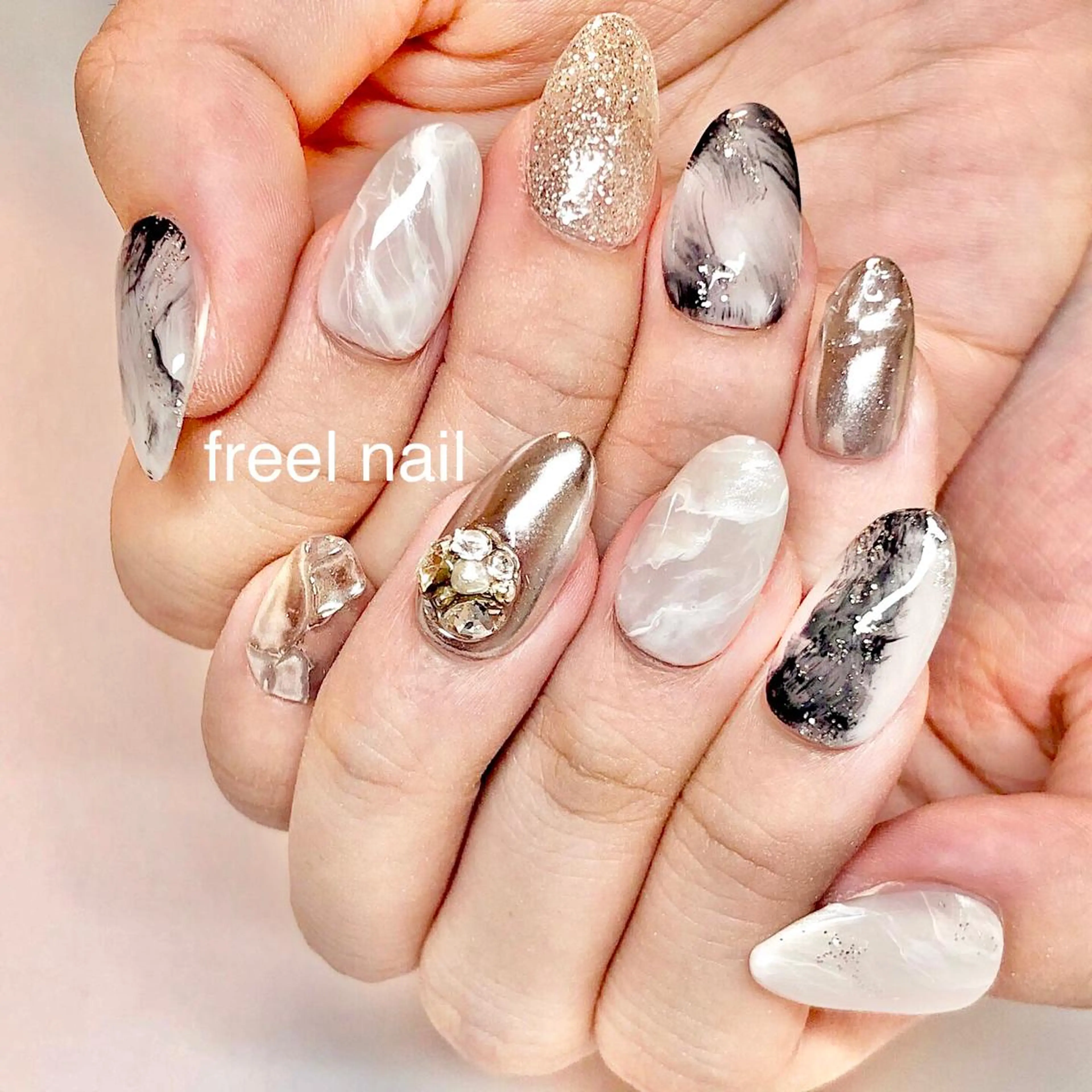 ネイル ネイルチップ freel Beautyのネイルデザイン
