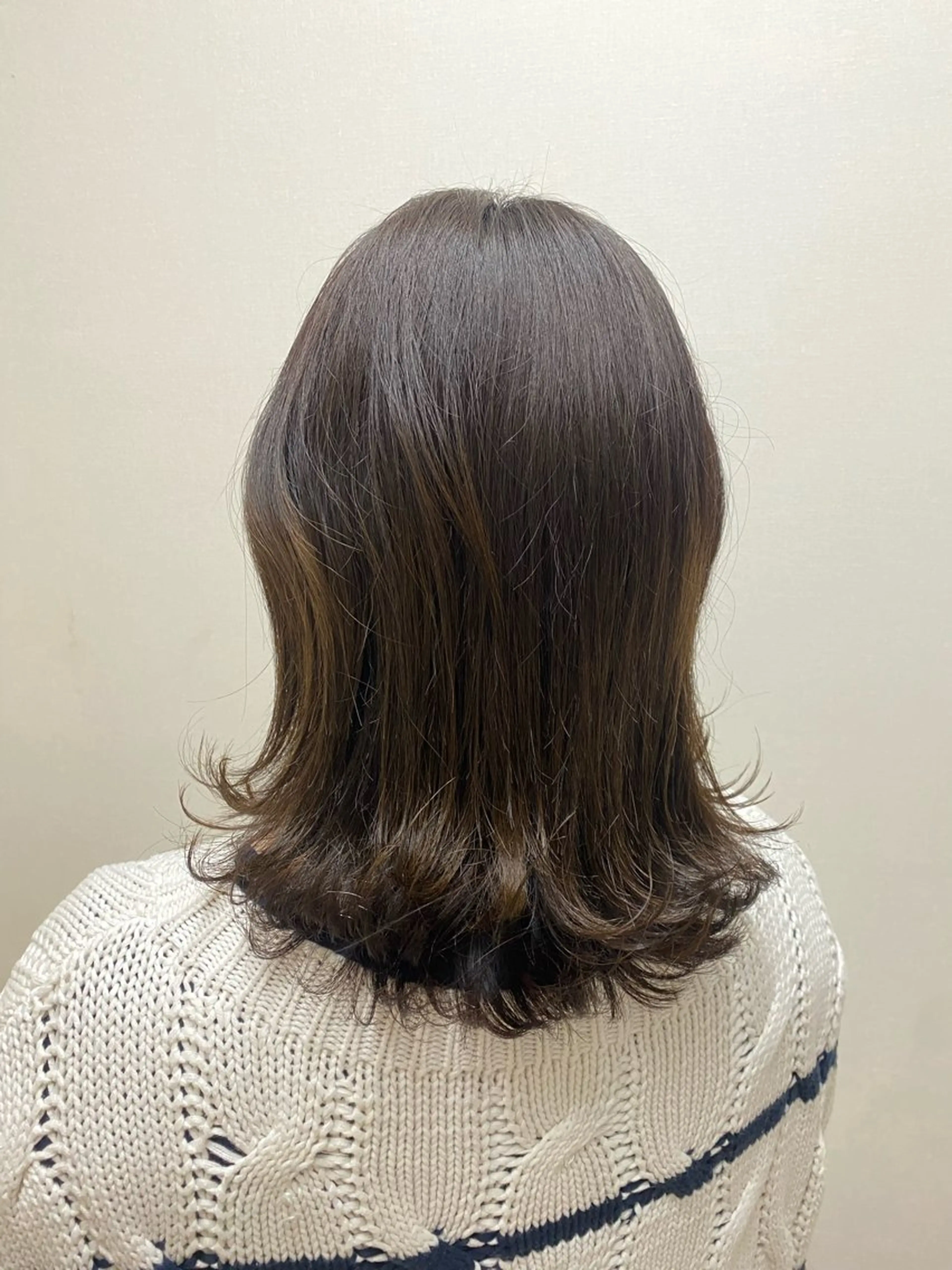 ミディアム 芦田 佑理のヘアスタイル