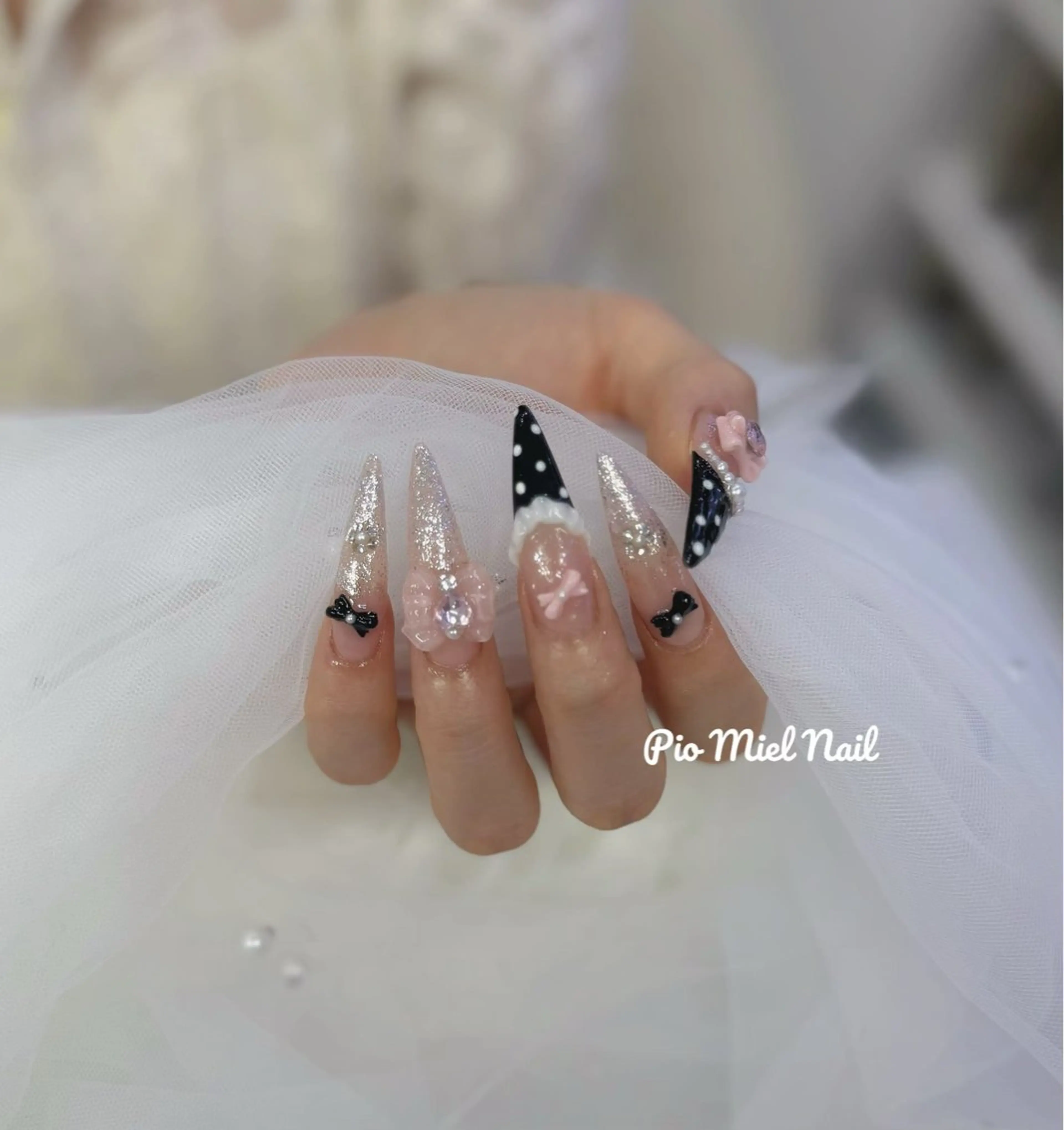 ネイル ドット ガーリー グラデーション ラメ(グリッター) ピンク ハンドネイル HANA 長さだしのネイルデザイン