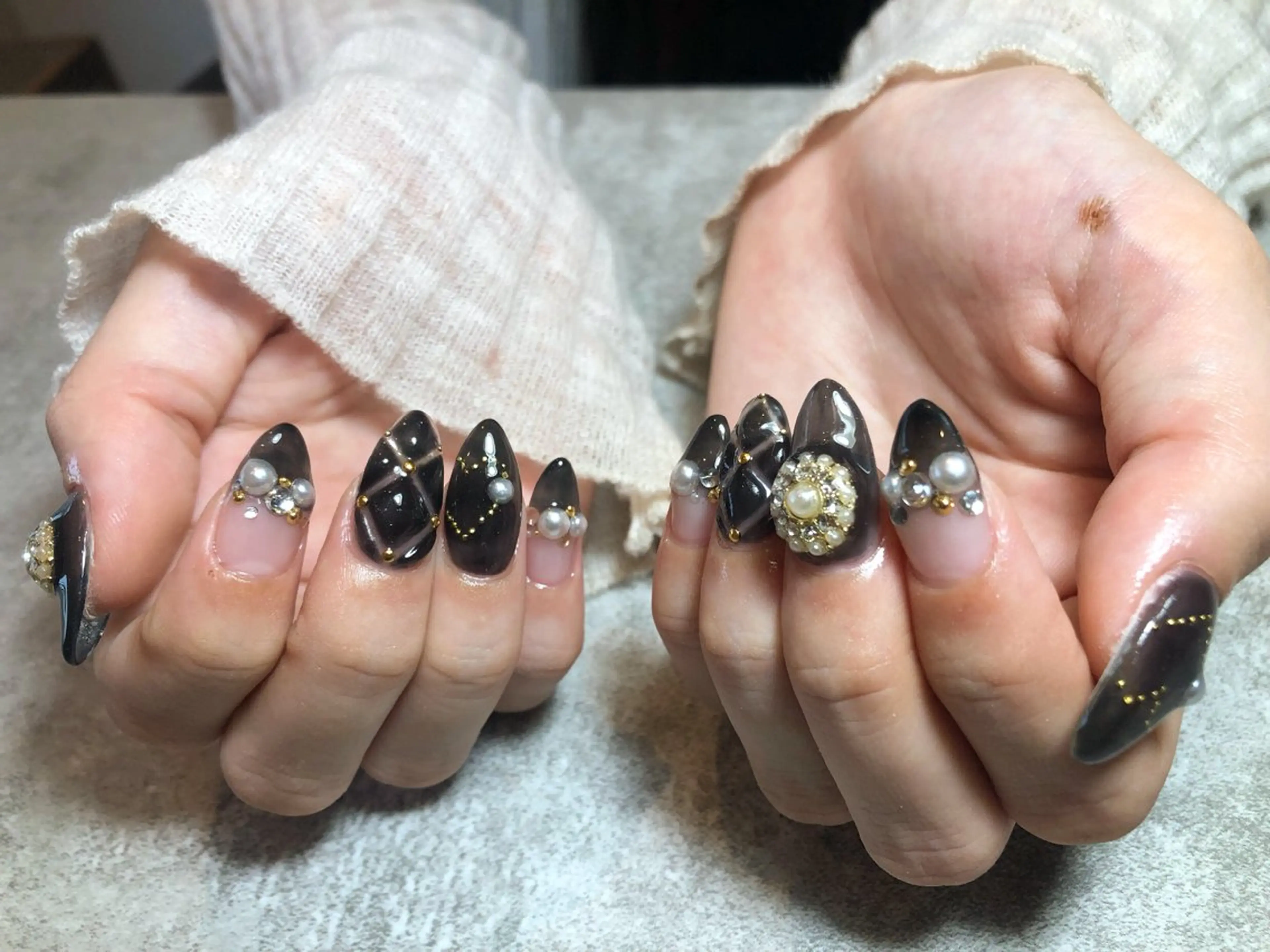 ネイル 持ち込み Adore nailのネイルデザイン