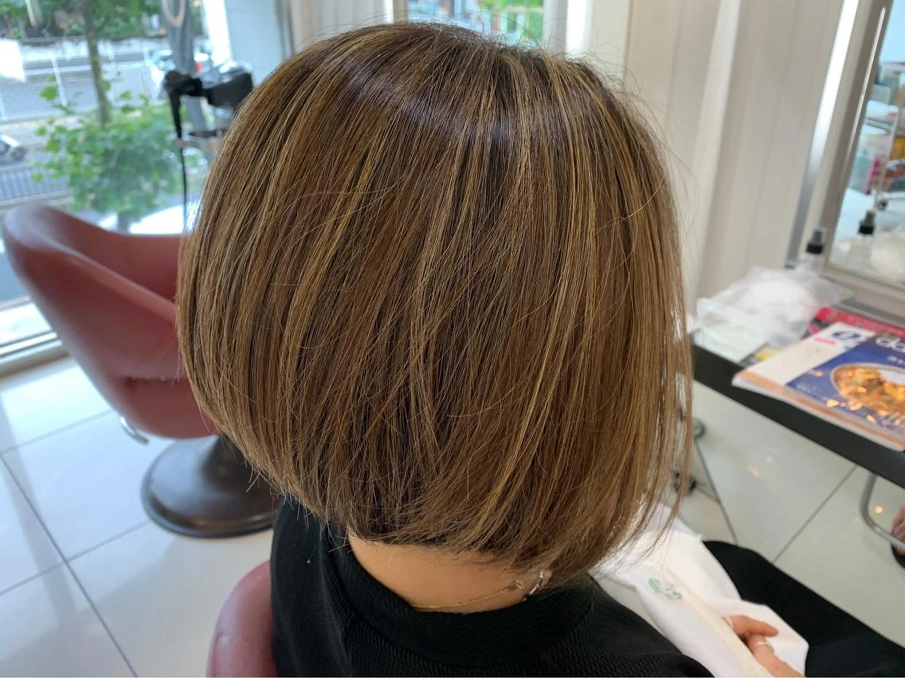 ショート カラー 瀬川 茉衣子のヘアスタイル