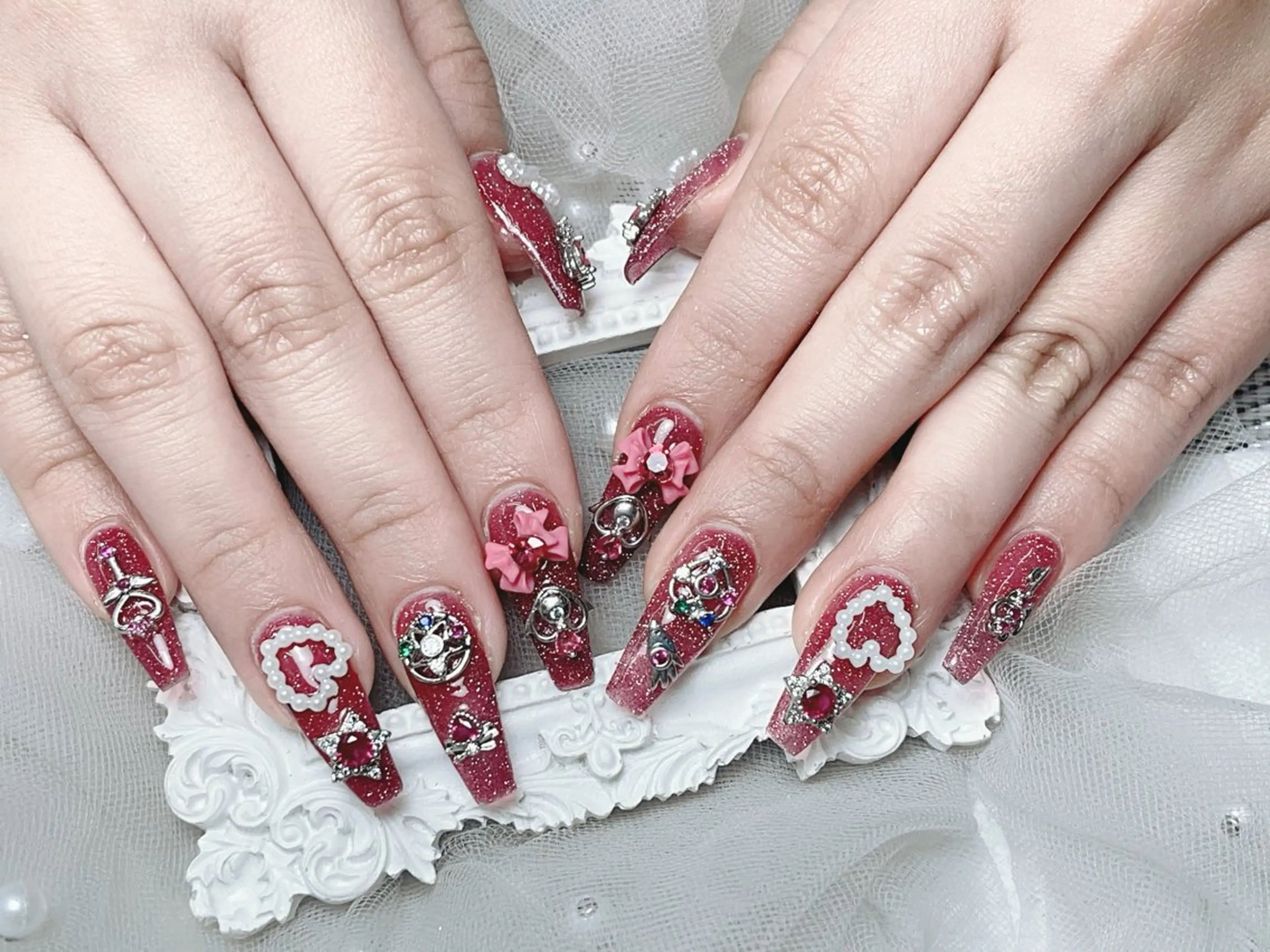 メンズ ネイル アートネイル フレンチネイル ジェルネイル キラキラネイル パラジェル ハンドネイル Bloom スカルプ専門店のネイルデザイン