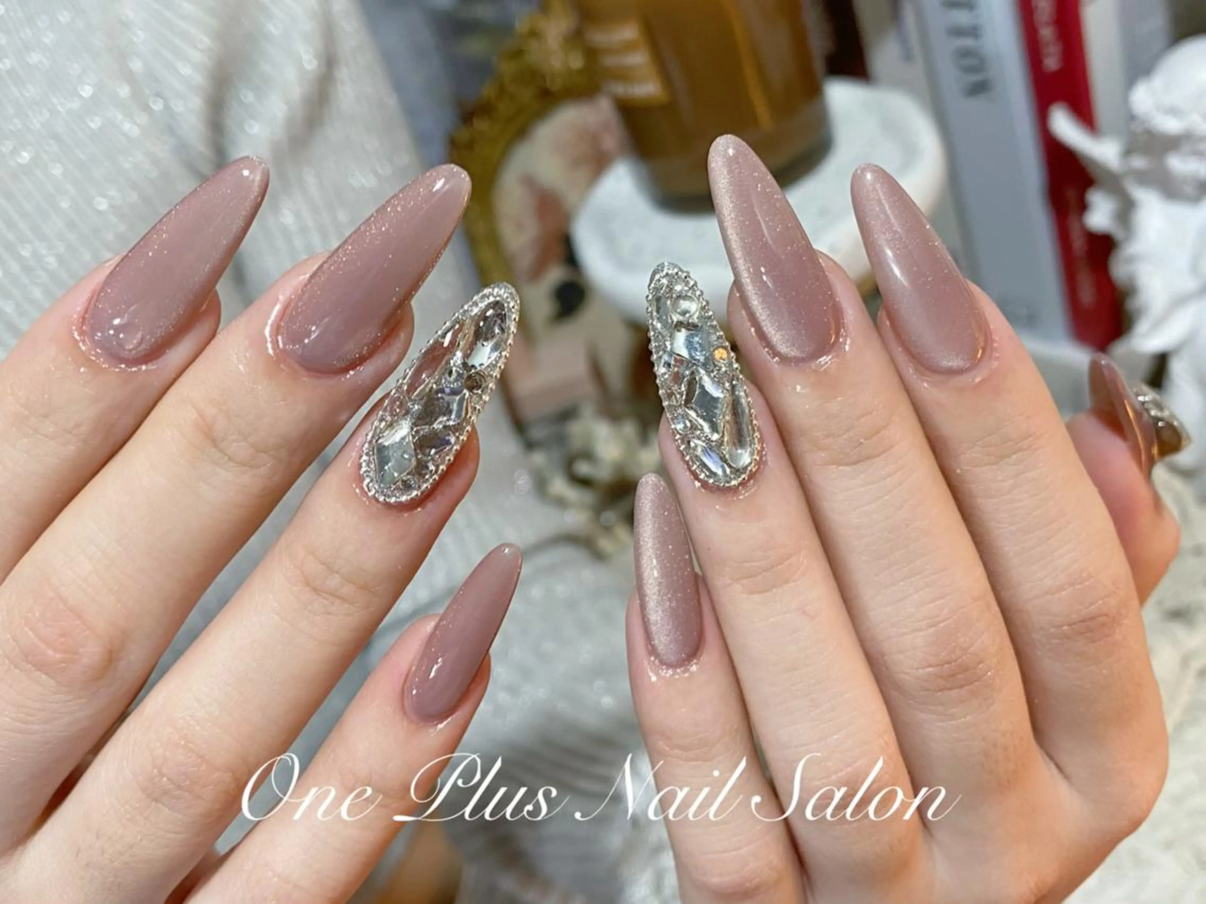 ネイル アニマル柄 ボルドー ブラウン フレンチネイル マグネットネイル One Plus キキのネイルデザイン