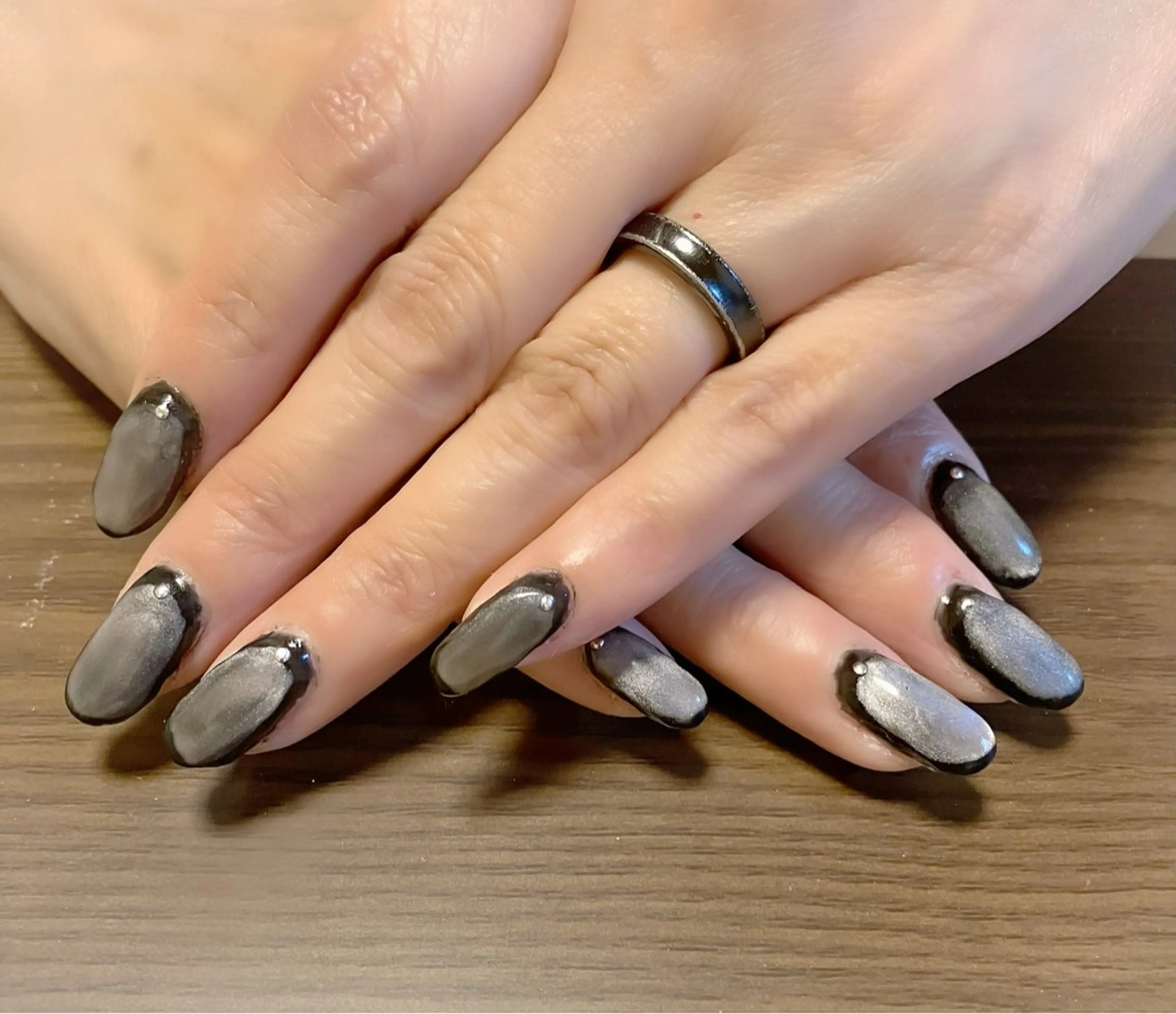 ネイル マグネットネイル シルバー ネイルサロン ふきよせのネイルデザイン