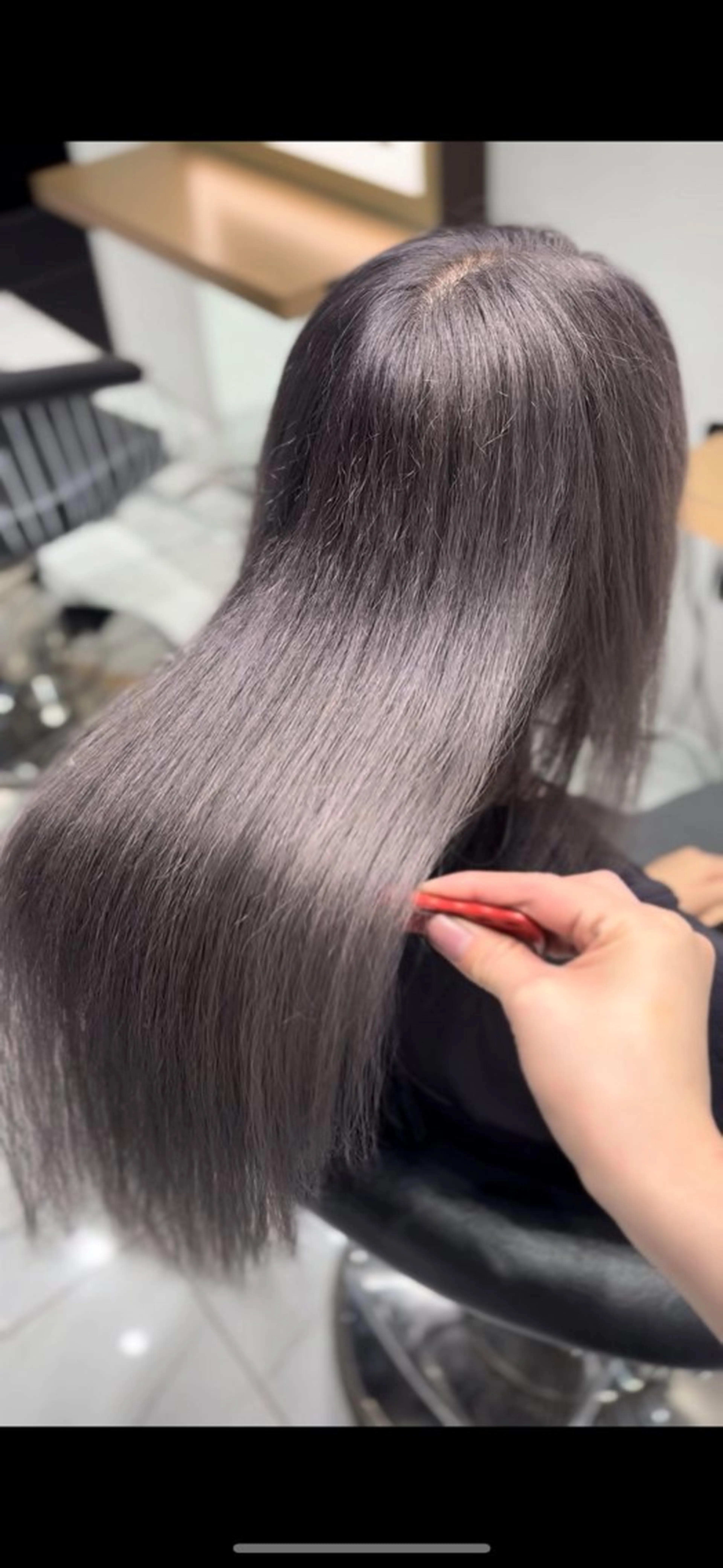 ロング カラー 透明感カラー グレージュ ラベンダーカラー ラベンダーグレージュ ラベンダーグレー ヘアカラー ねね🦖 /ブリーチカラーのヘアスタイル