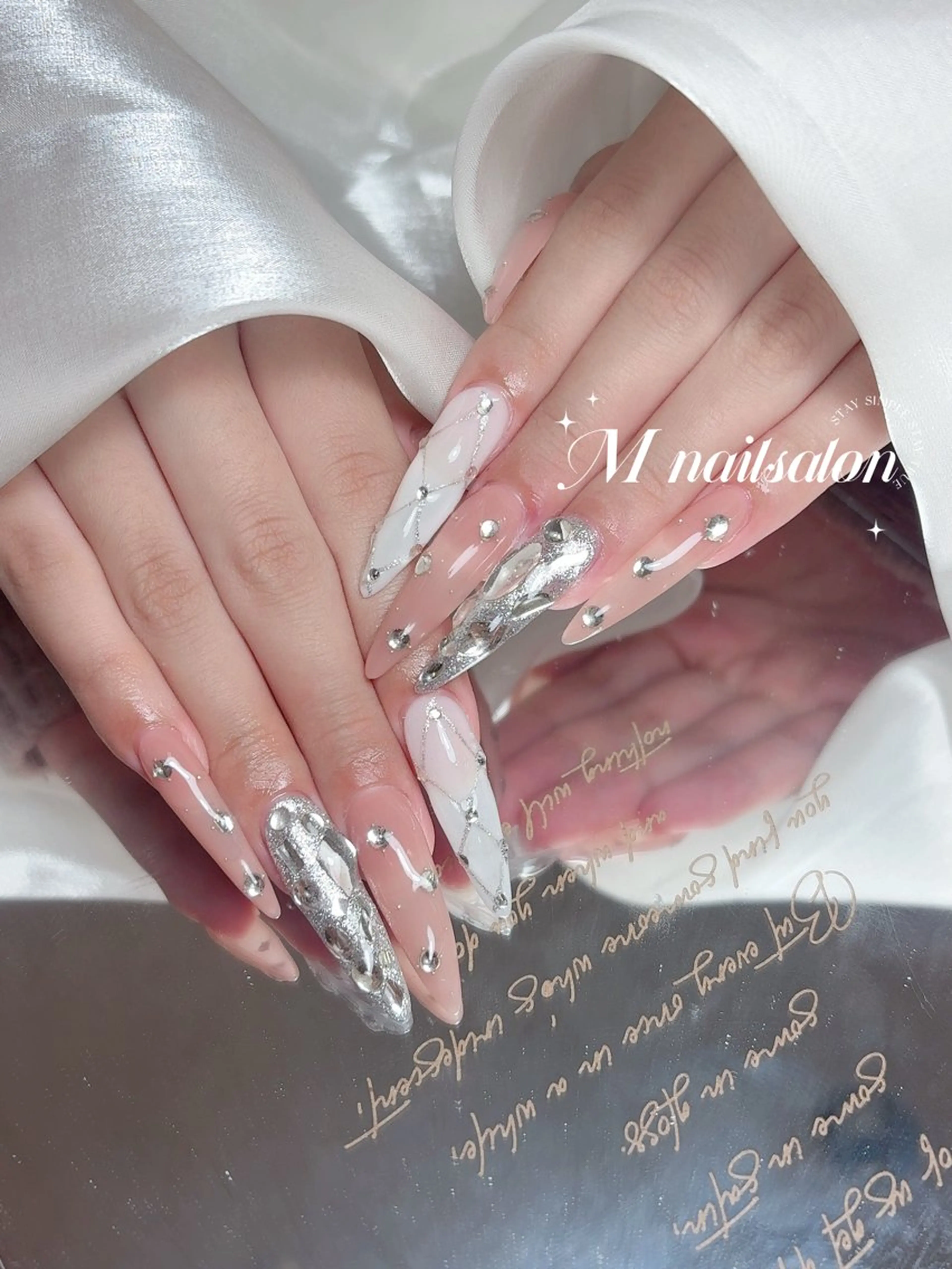ネイル ハンドネイル M🌷nail 長さだし専門店のネイルデザイン