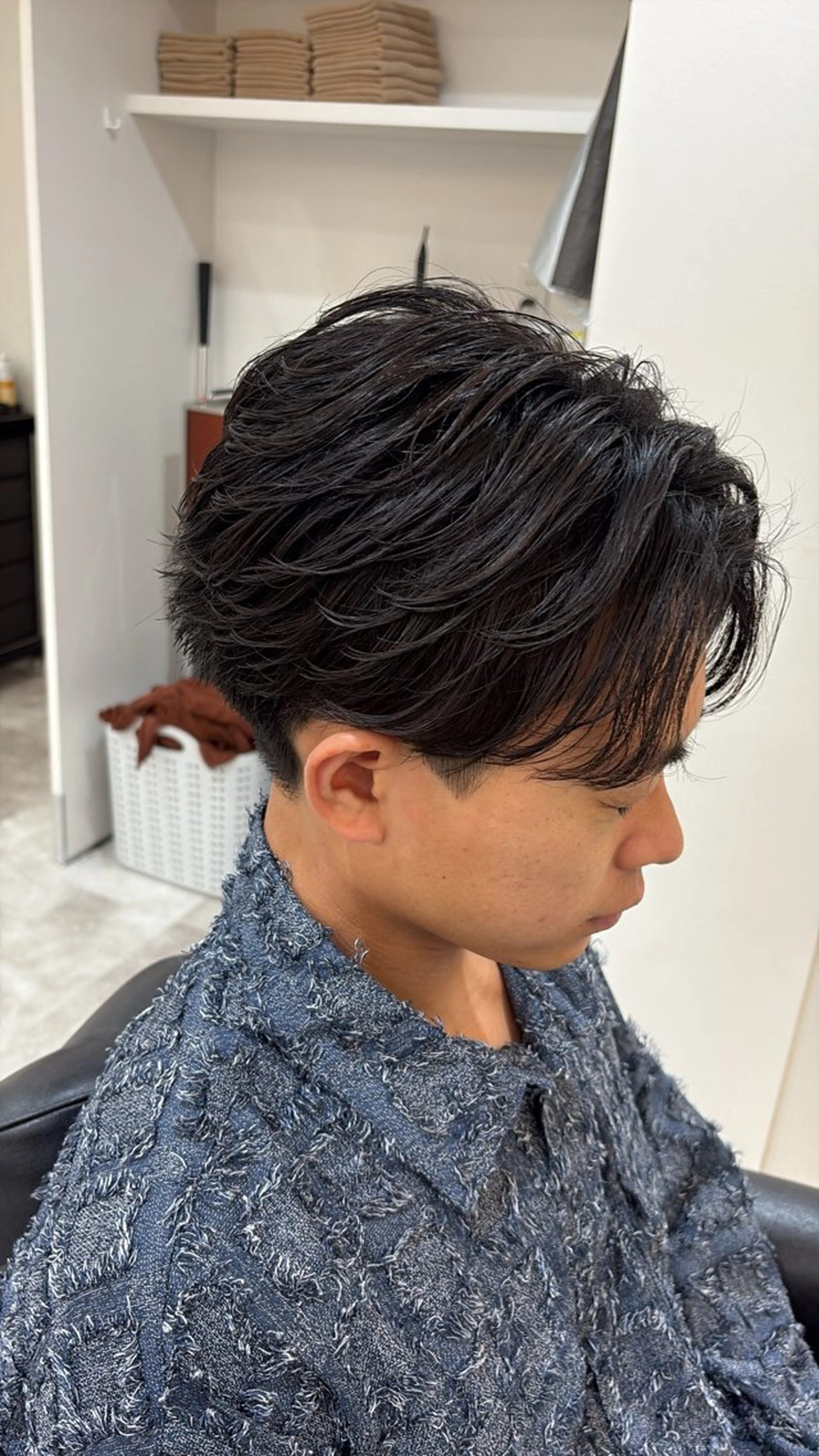 ショート パーマ メンズ フェザーパーマ マッシュ メンズパーマ 刈り上げ メンズ美容師/ フェザー/池戸晴也のヘアスタイル