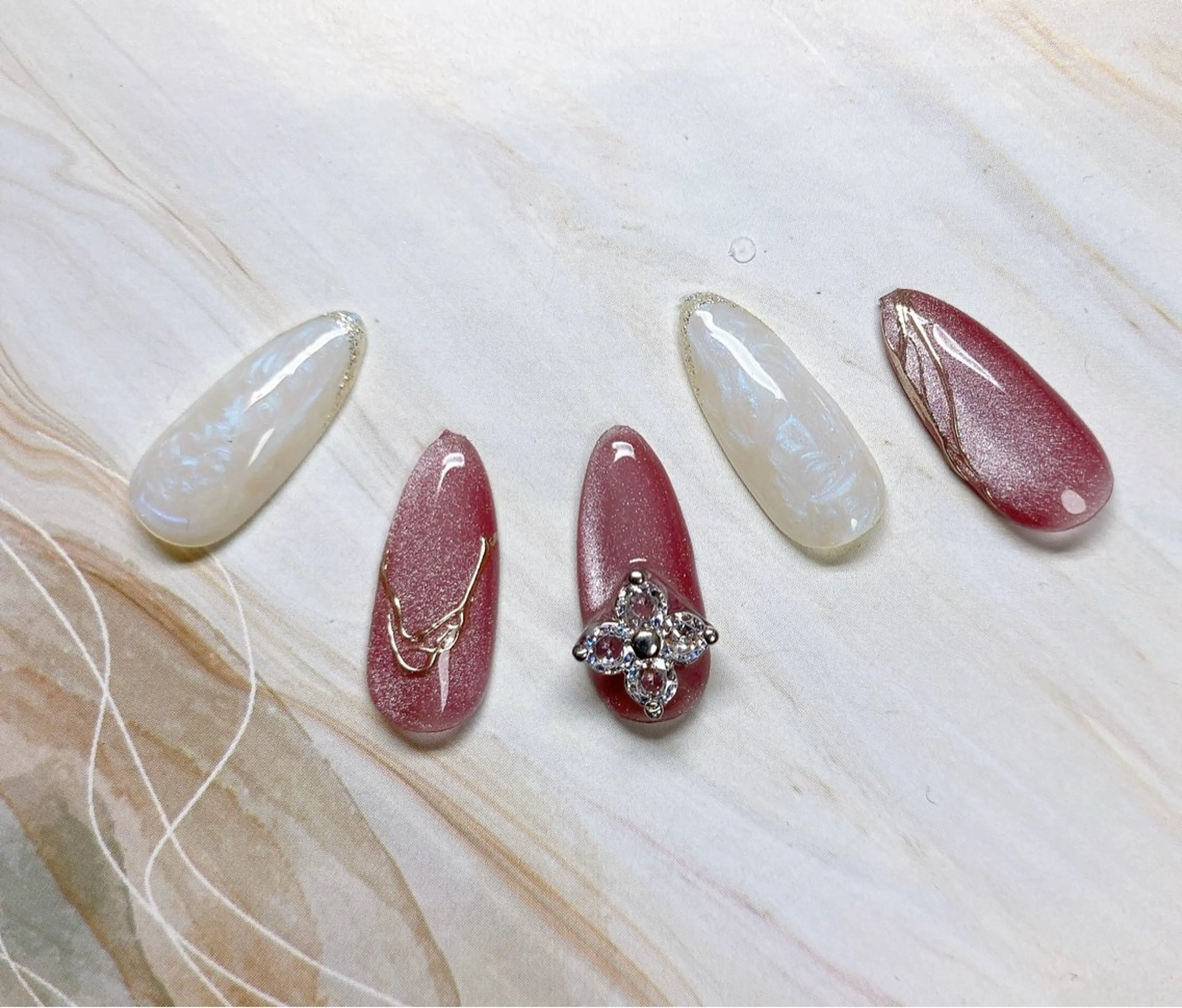 ネイル 寺山 千鶴のネイルデザイン