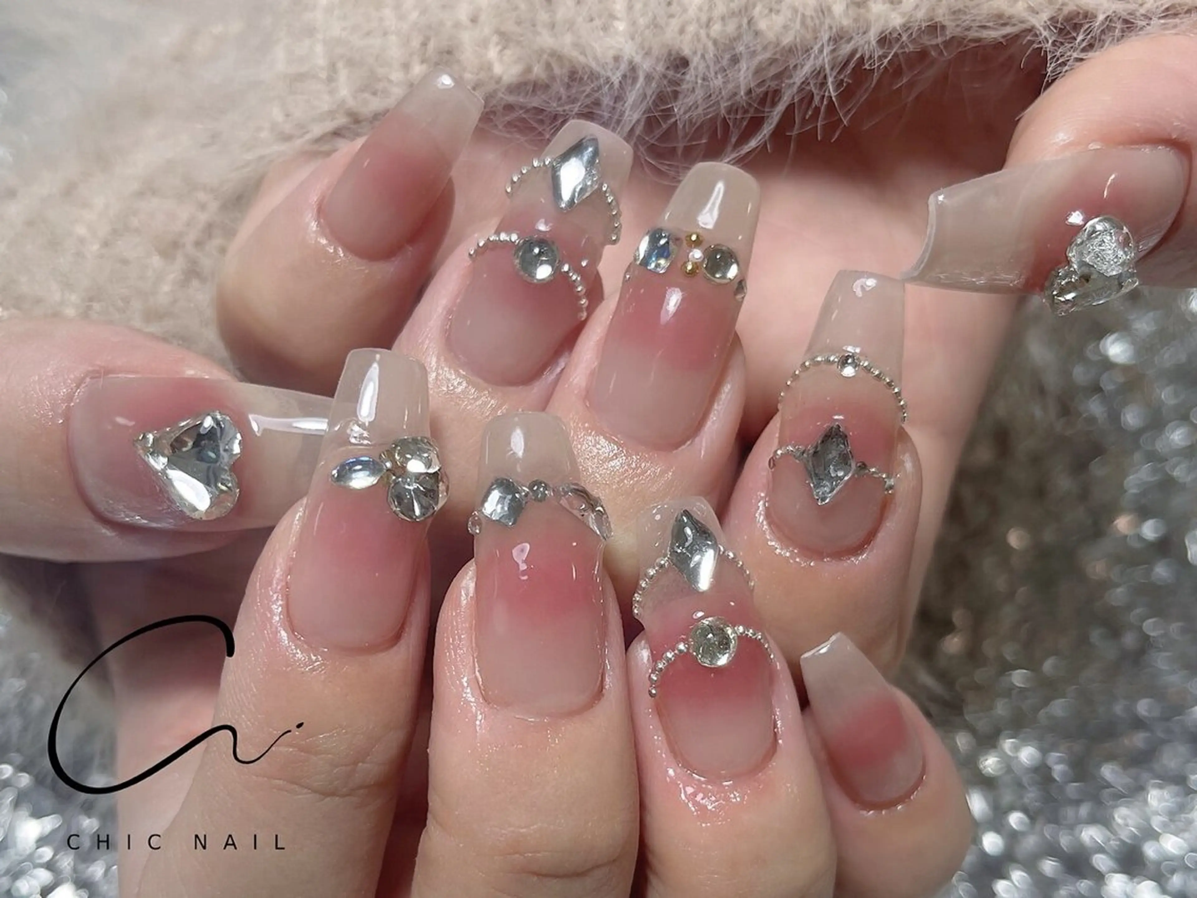 ネイル ハンドネイル CHIC NailSalonのネイルデザイン