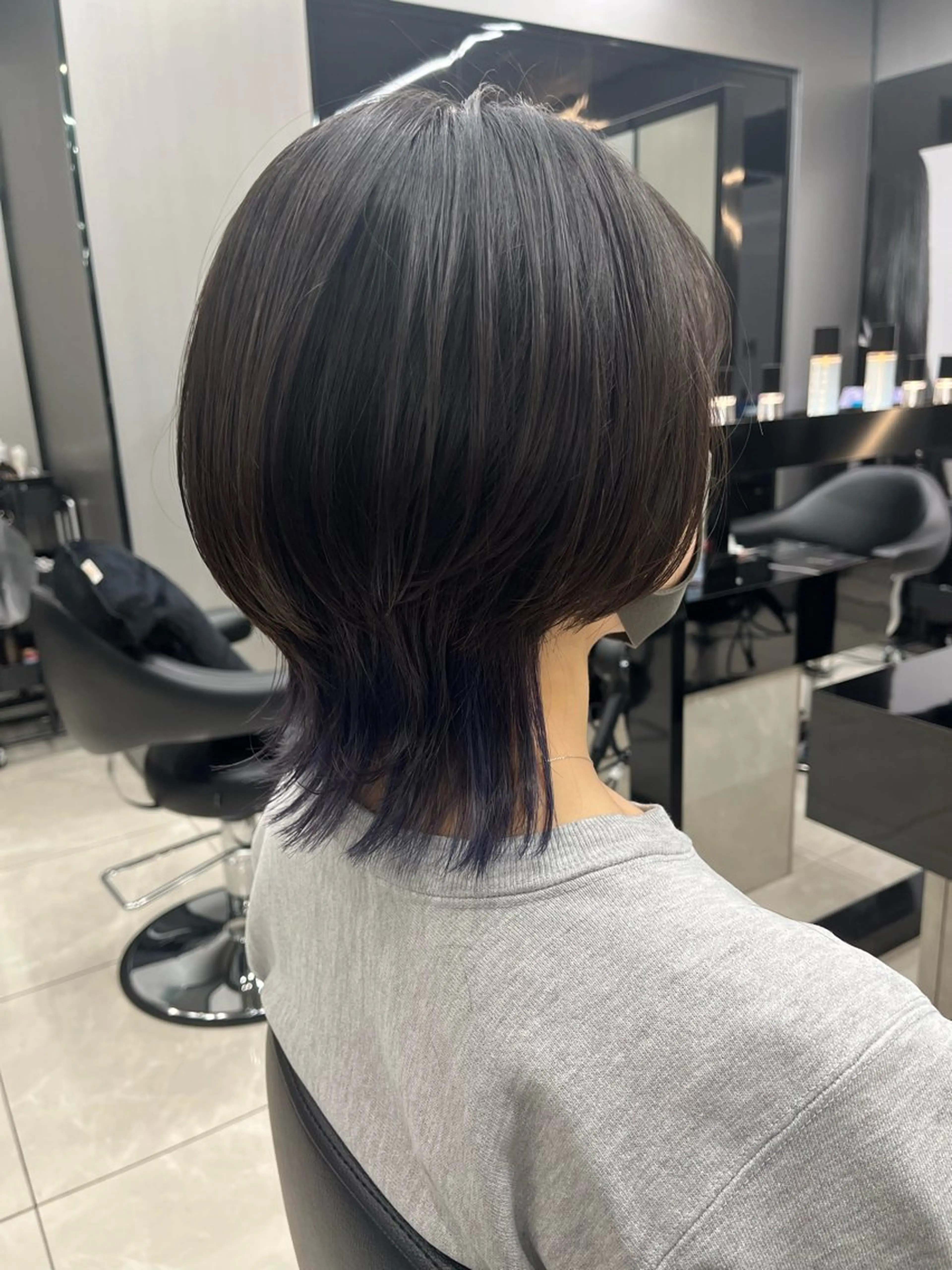 ショート カラー インナーカラー ラベンダーカラー 若命燿史／レイヤー 縮毛矯正/髪質改善のヘアスタイル