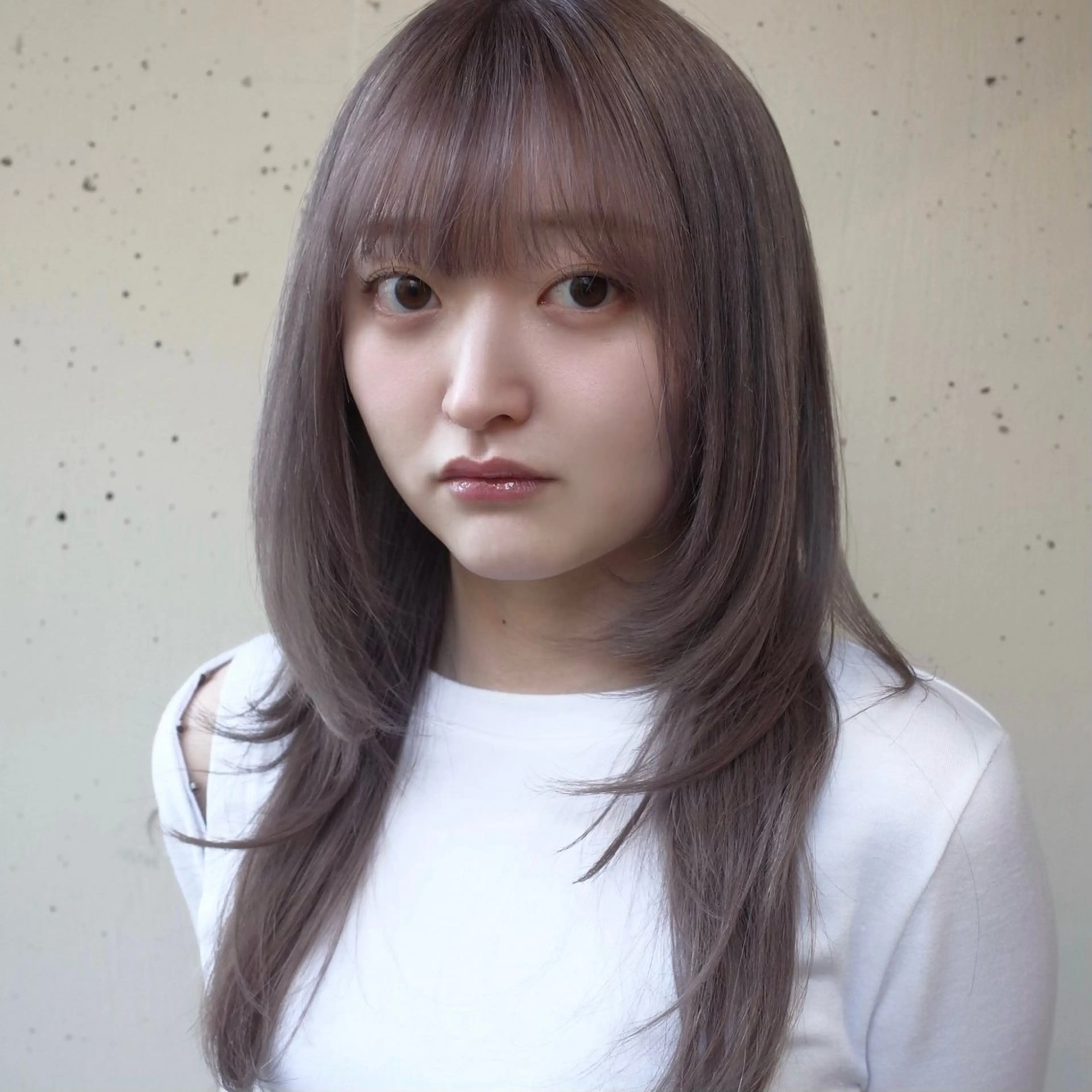 ロング ヘアカラー WATER所属・ハイトーン/ベージュ 𝙨𝙖𝙠𝙞のヘアスタイル