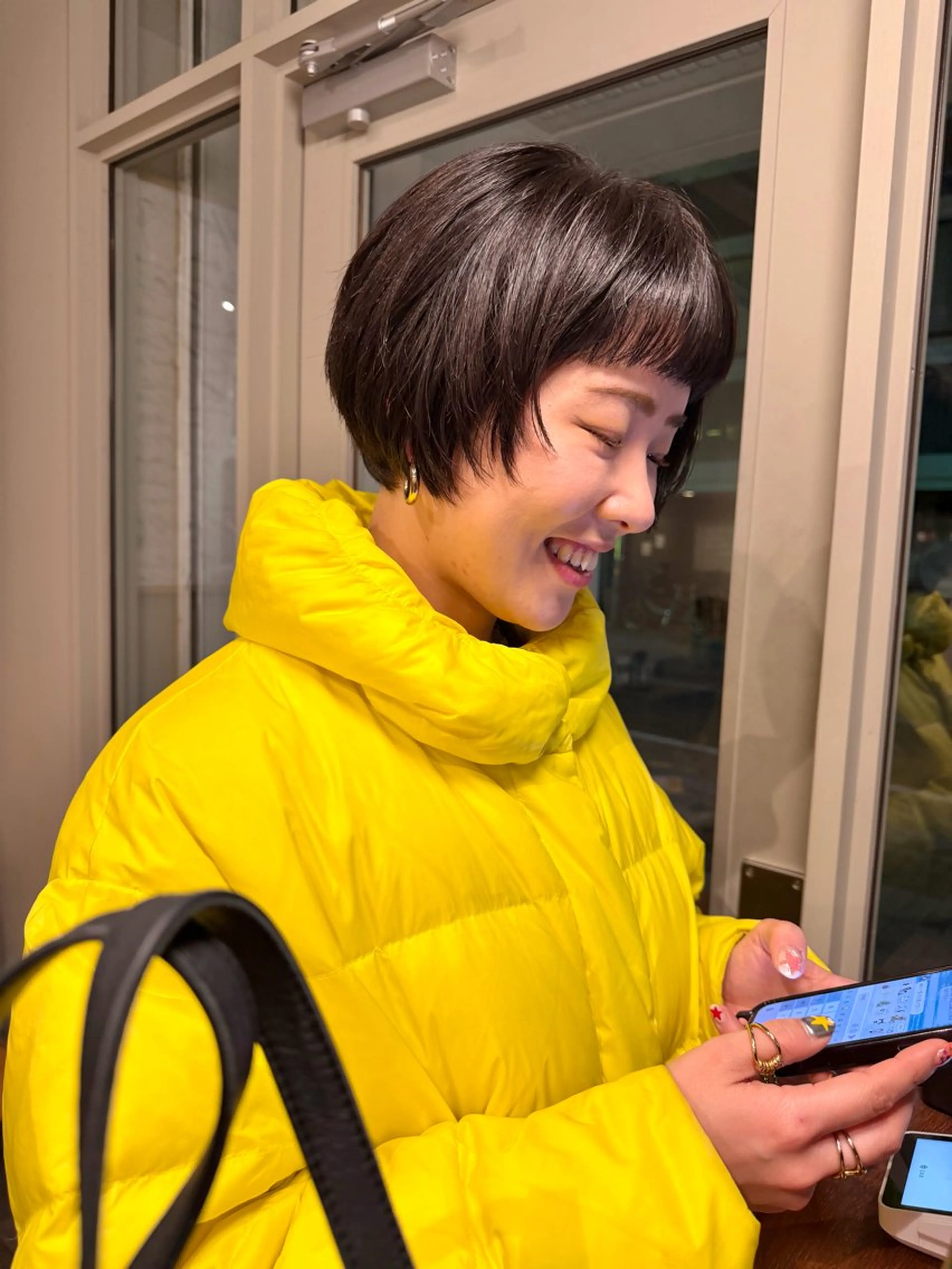 ショート レイヤーカット オン眉 ショートヘア muku / TAKUMIのヘアスタイル