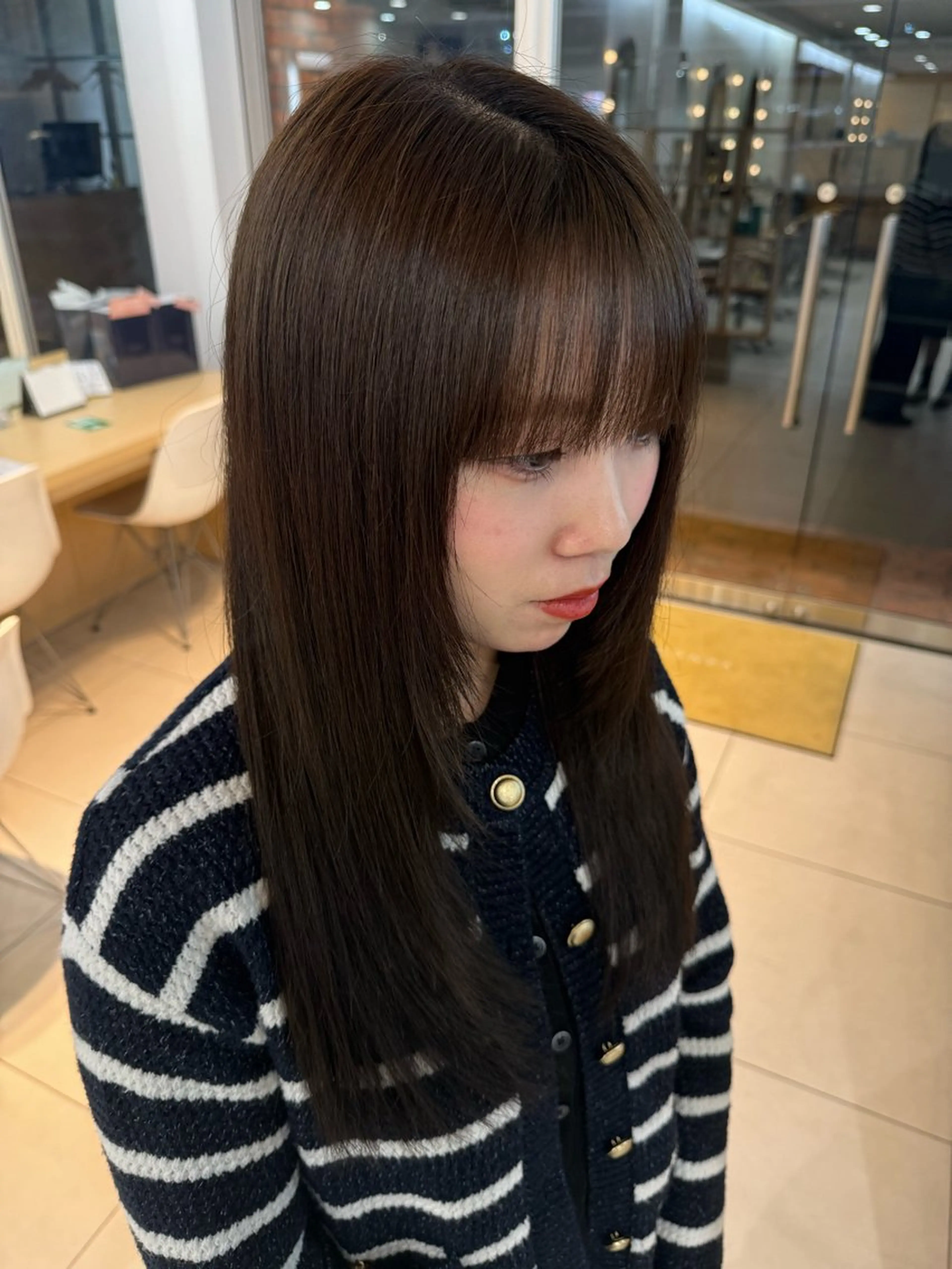 ロング カラー ブラウンカラー オリーブブラウン レイヤーカット カット ヘアカラー ツチダ ヒナのヘアスタイル