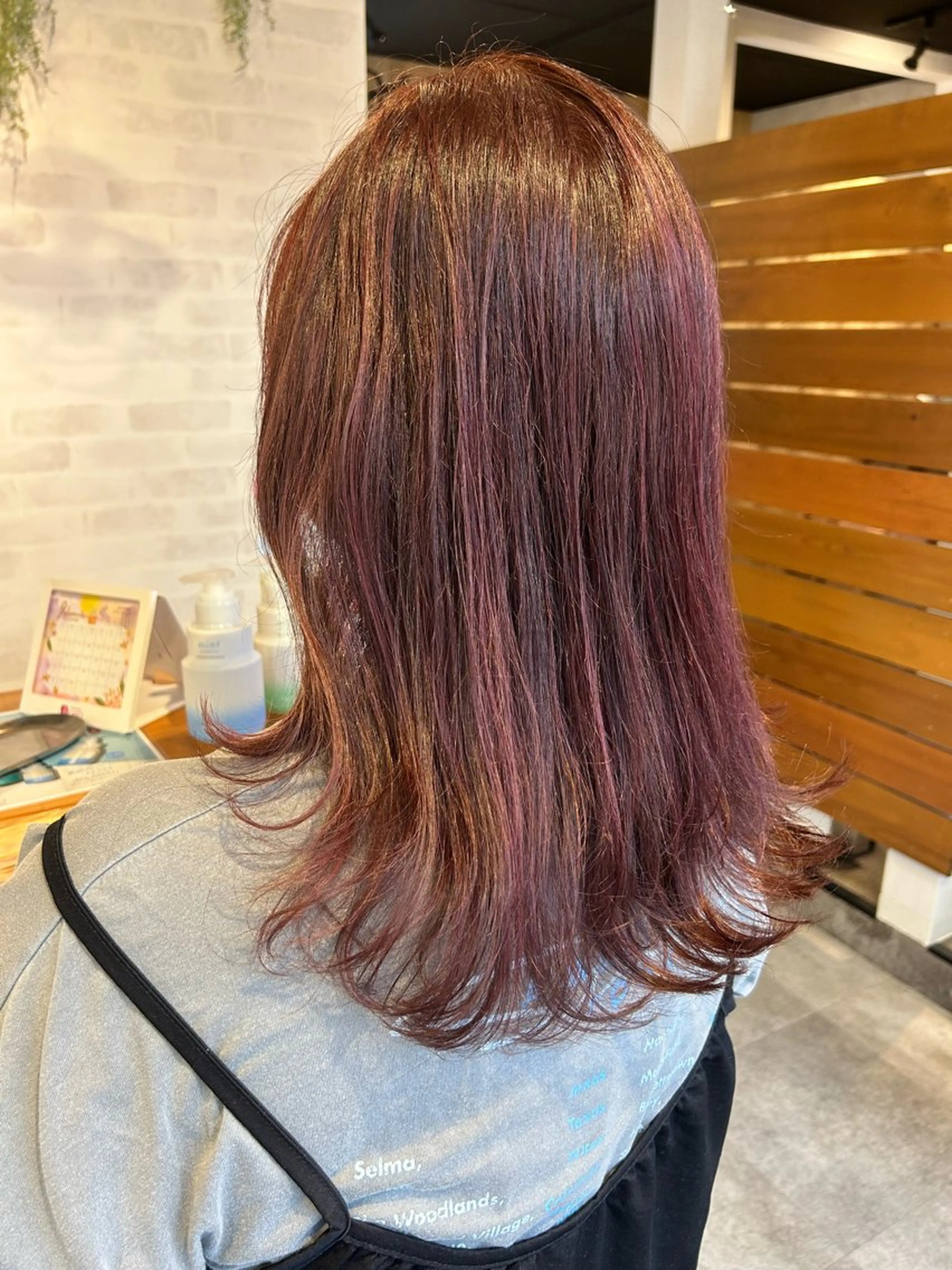 セミロング カラー ハイライトカラー ピンクカラー ハイライト ヘアカラー ショート/レイヤー 🎀細沼玲花のヘアスタイル