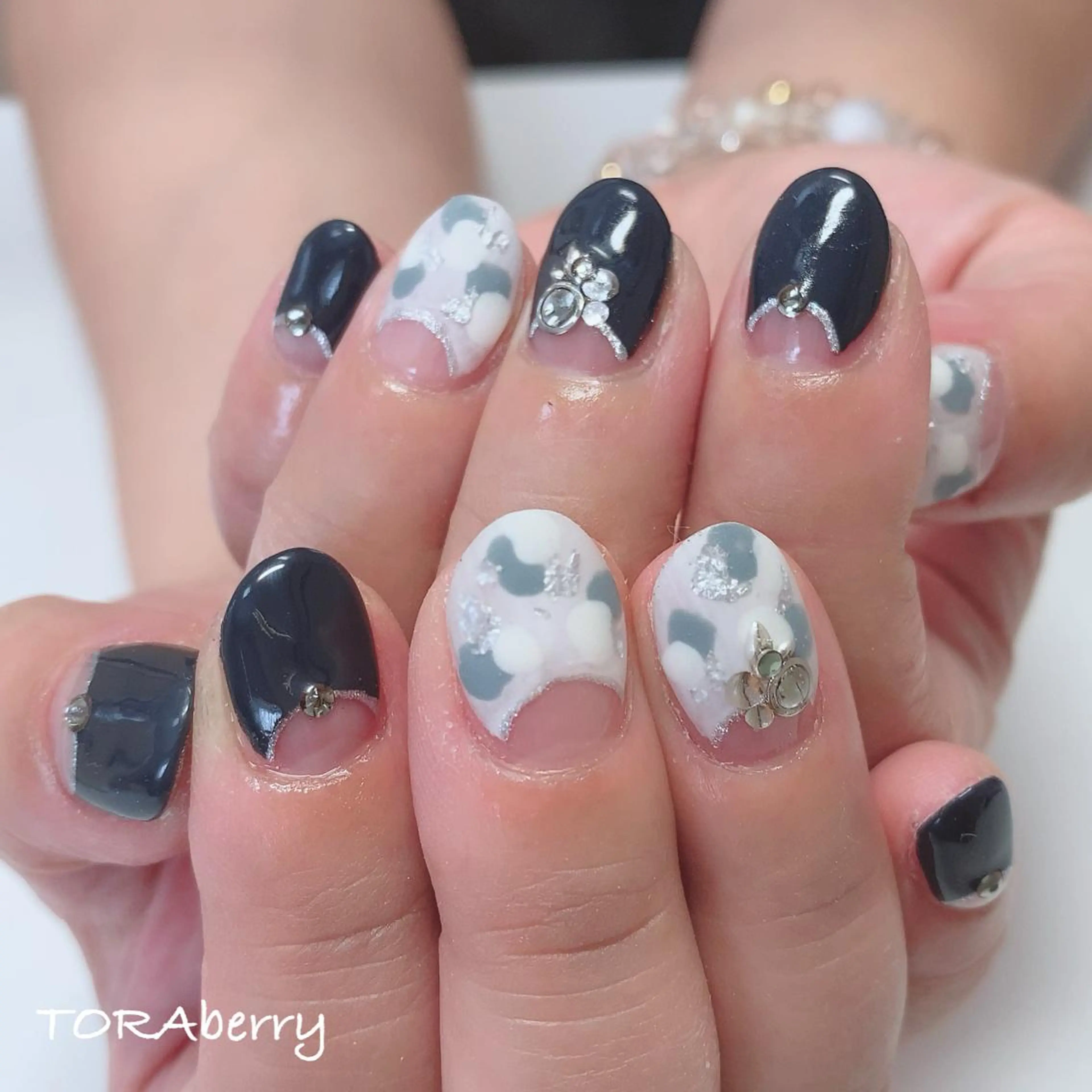 ネイル ハンドネイル ネイリスト なつみのネイルデザイン