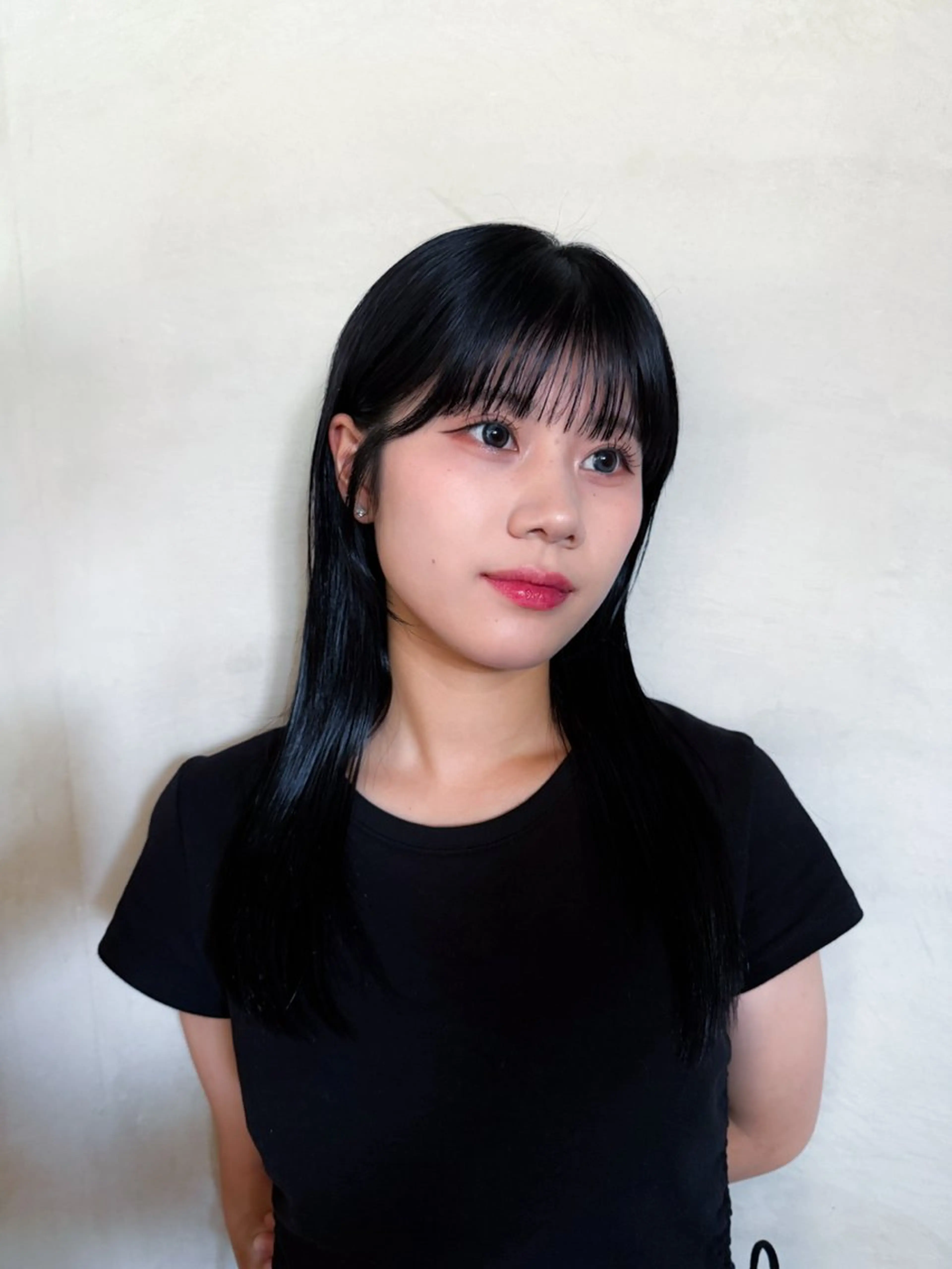 セミロング ヘアカラー ボブレイヤー募集 出島凜平のヘアスタイル