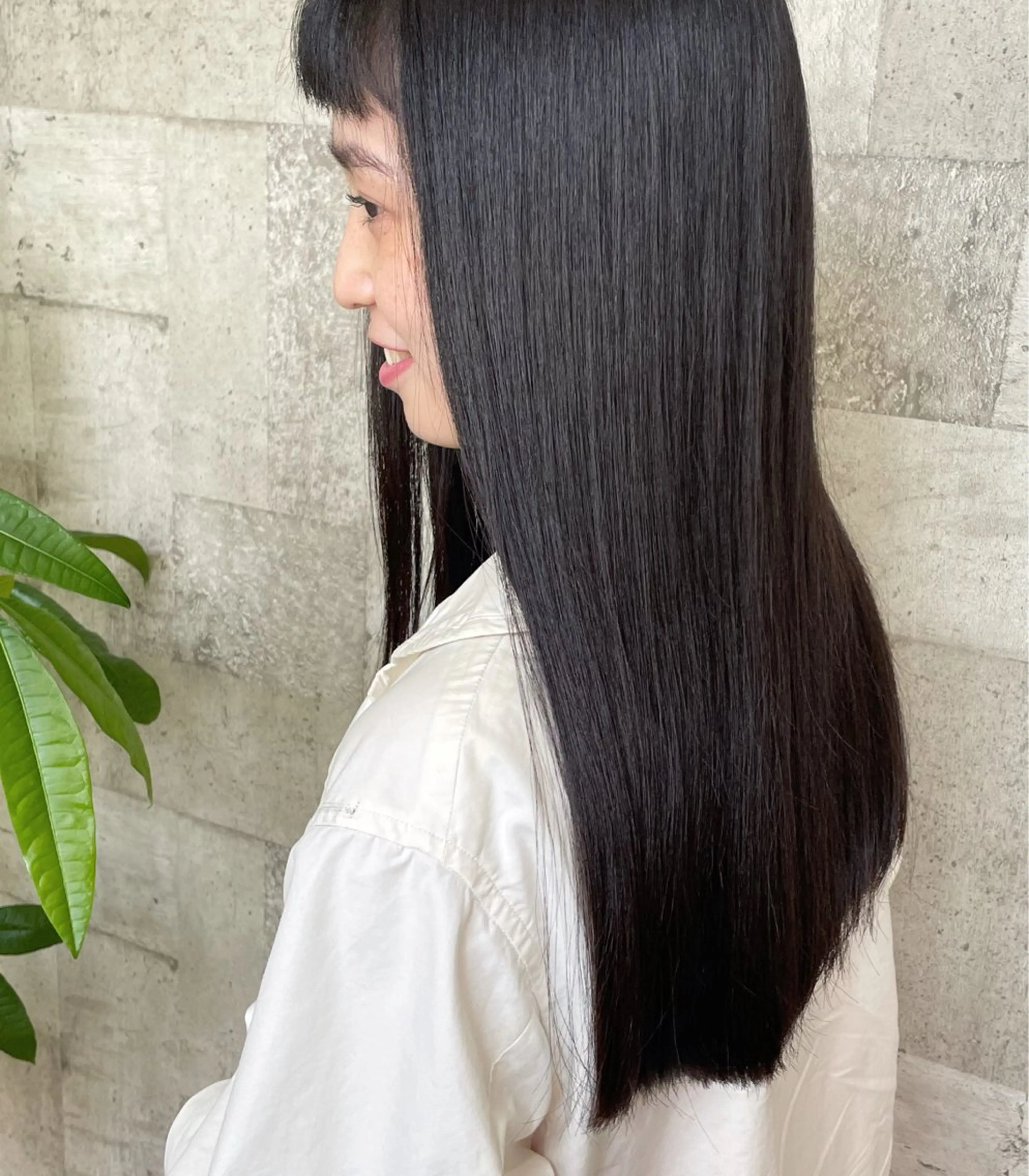 ロング ロング 縮毛矯正 🫧レイナ 🫧 ツヤ髪／艶カラー🫧のヘアスタイル