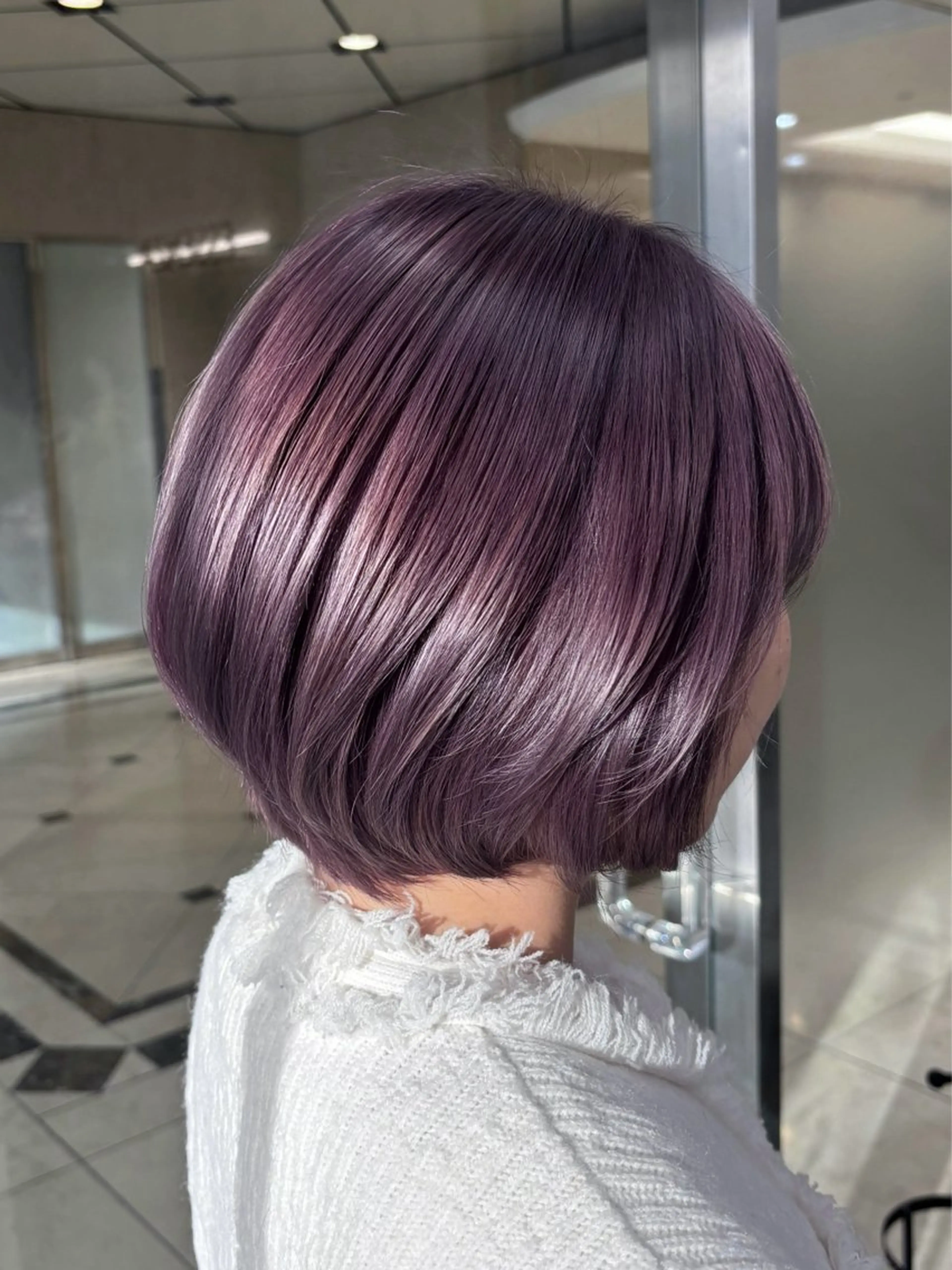 ショート カラー 古賀/レイヤーボブ /ハッシュカットのヘアスタイル