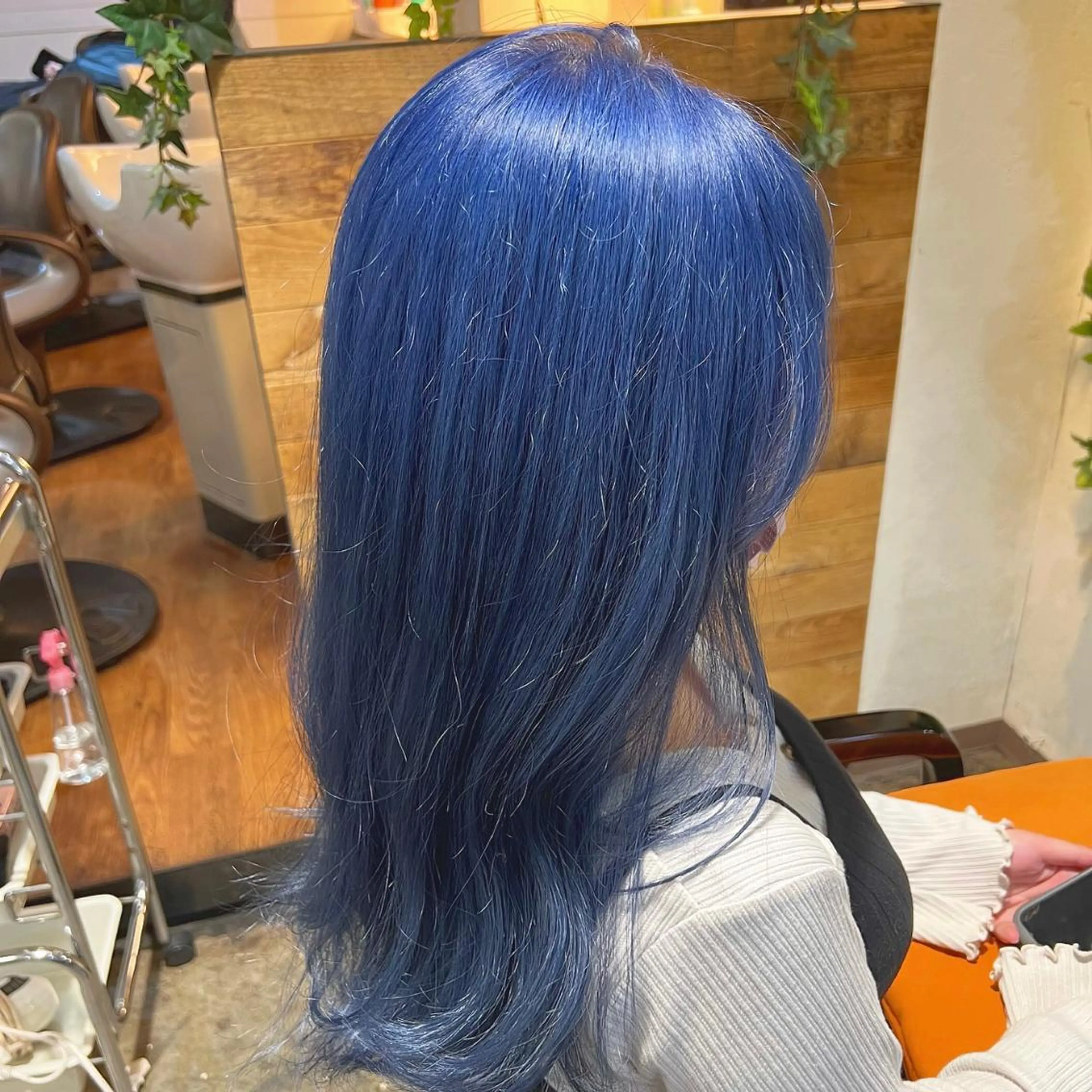 セミロング カラー ヘアアレンジ ブリーチ ブルーカラー ヘアカラー トリートメント 🇰🇷韓国ｽﾀｲﾙ ﾚｲﾔｰ/ayanaのヘアスタイル