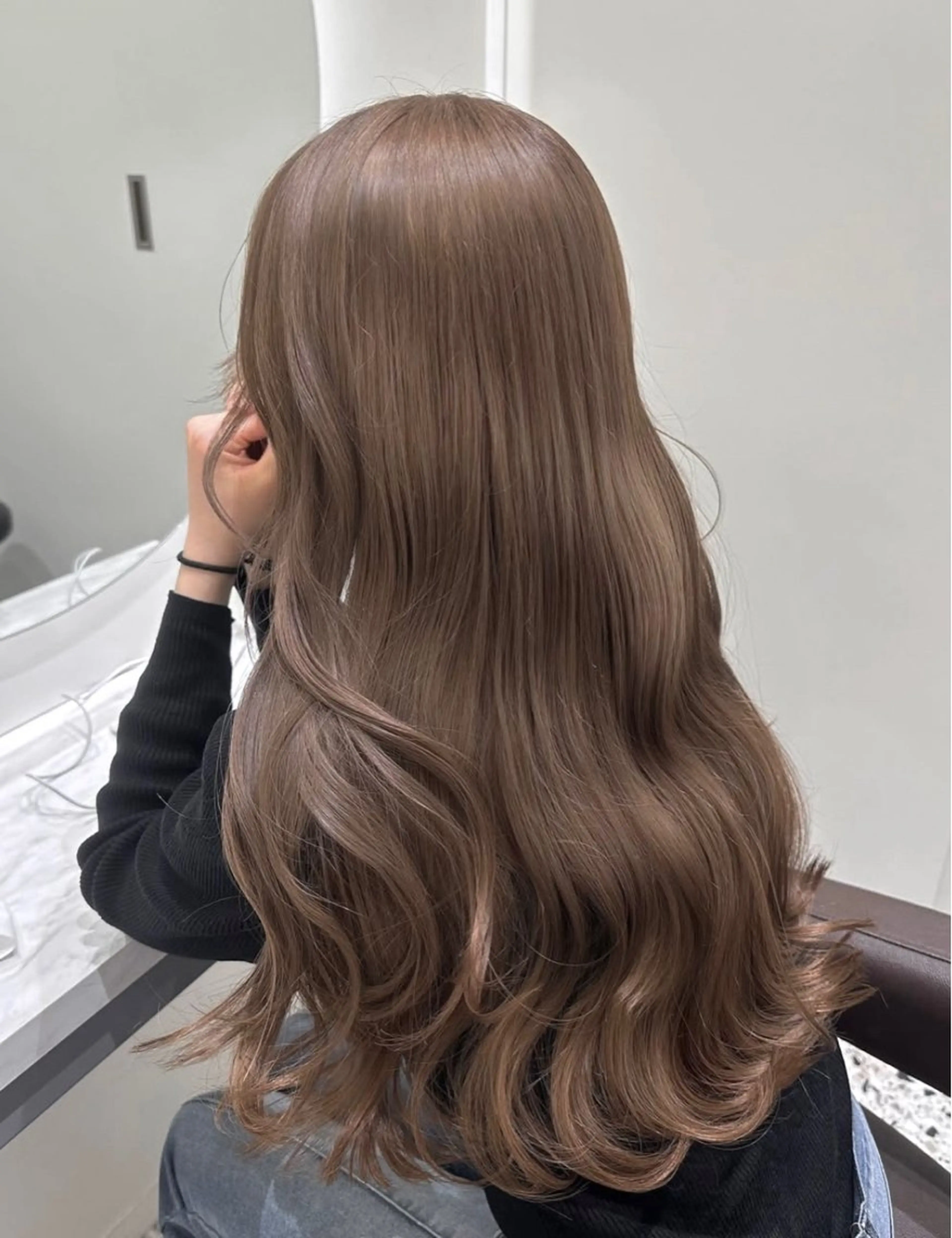 ロング ヘアカラー トリートメント 𝑴𝑰𝒀𝑼🩰 /透明感カラー/青山のヘアスタイル