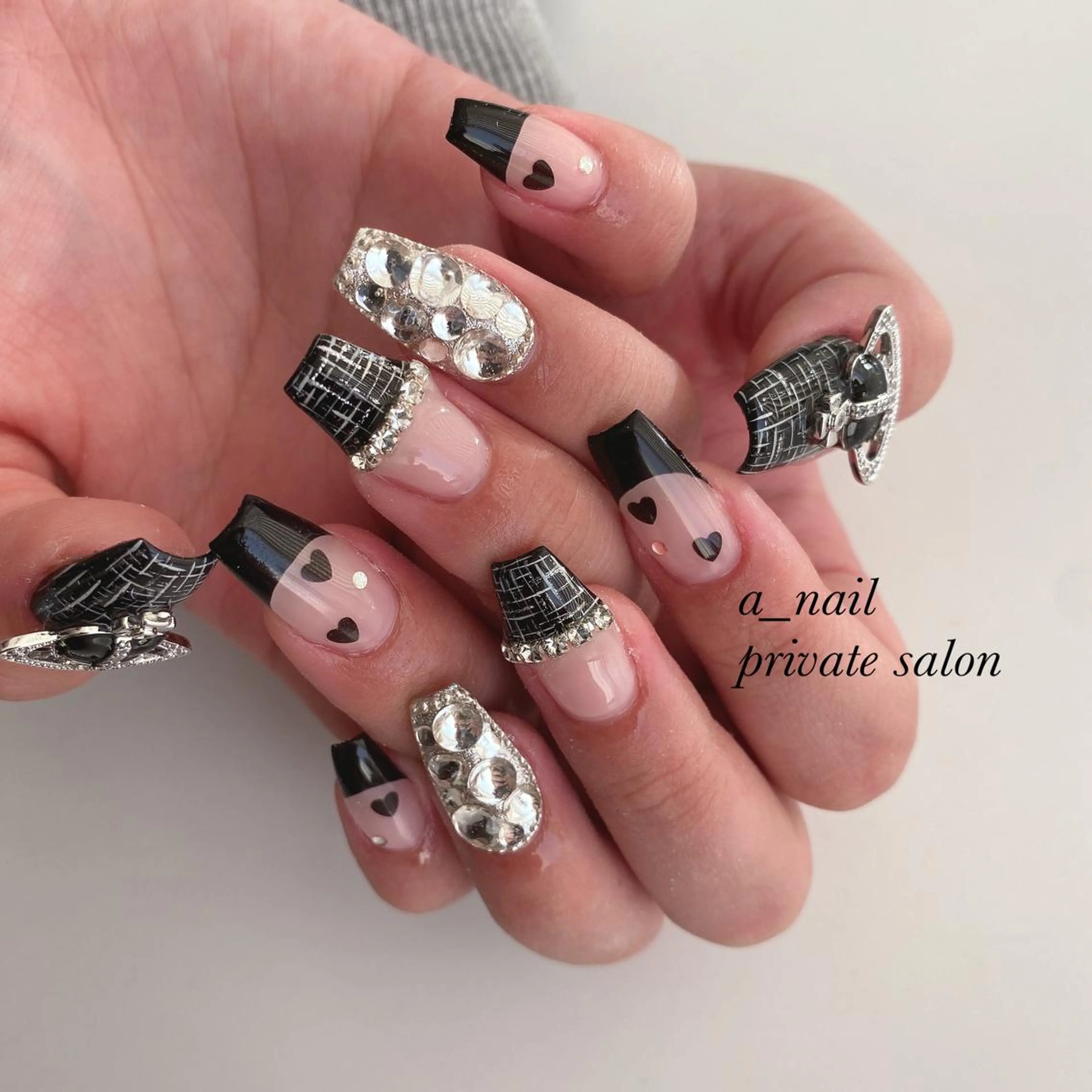 ネイル アニマル柄 フレンチネイル ジェルネイル 氷ネイル・うるうるネイル レース 菅 恵奈のネイルデザイン